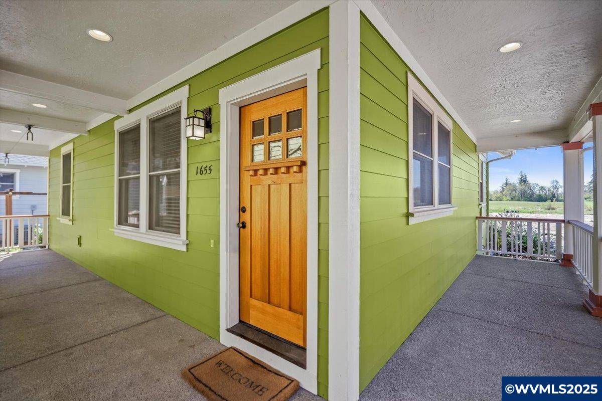 Monmouth, OR 97361,1655 Berkeley Ln E E