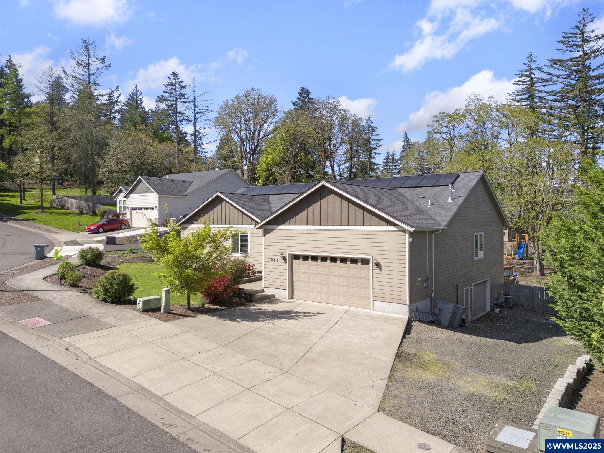 Albany, OR 97321,1092 Mirada Dr NW NW