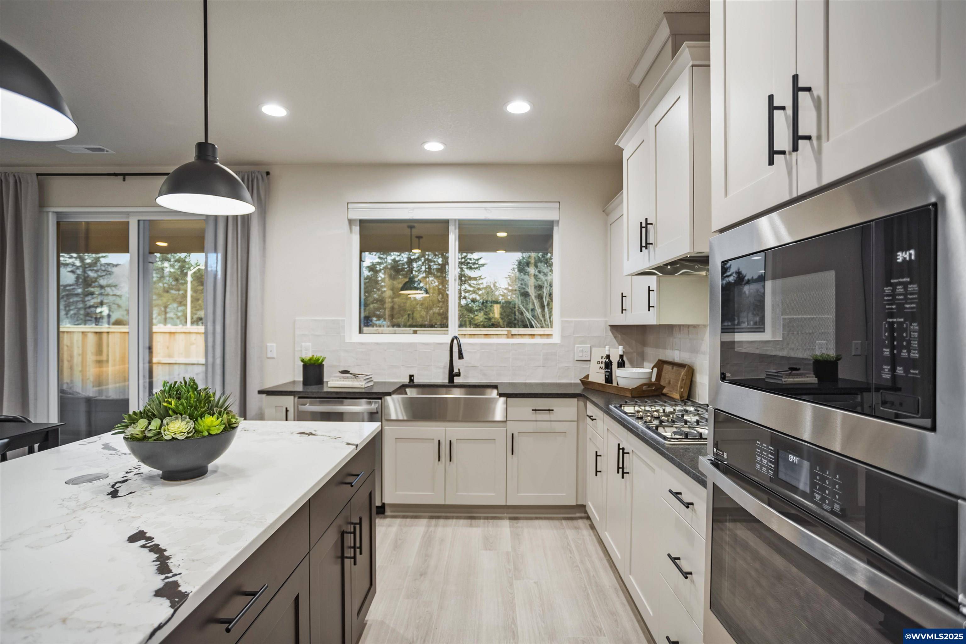 Woodburn, OR 97071,3033 Olympic St