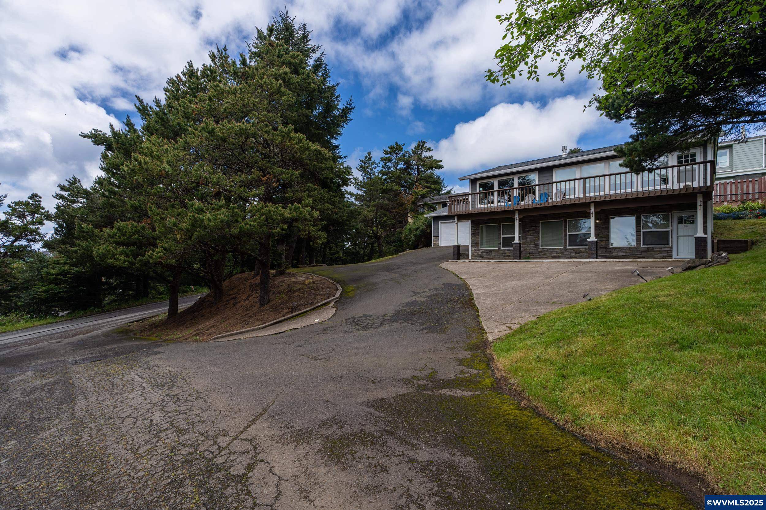 Newport, OR 97365,5518 Coast Hwy