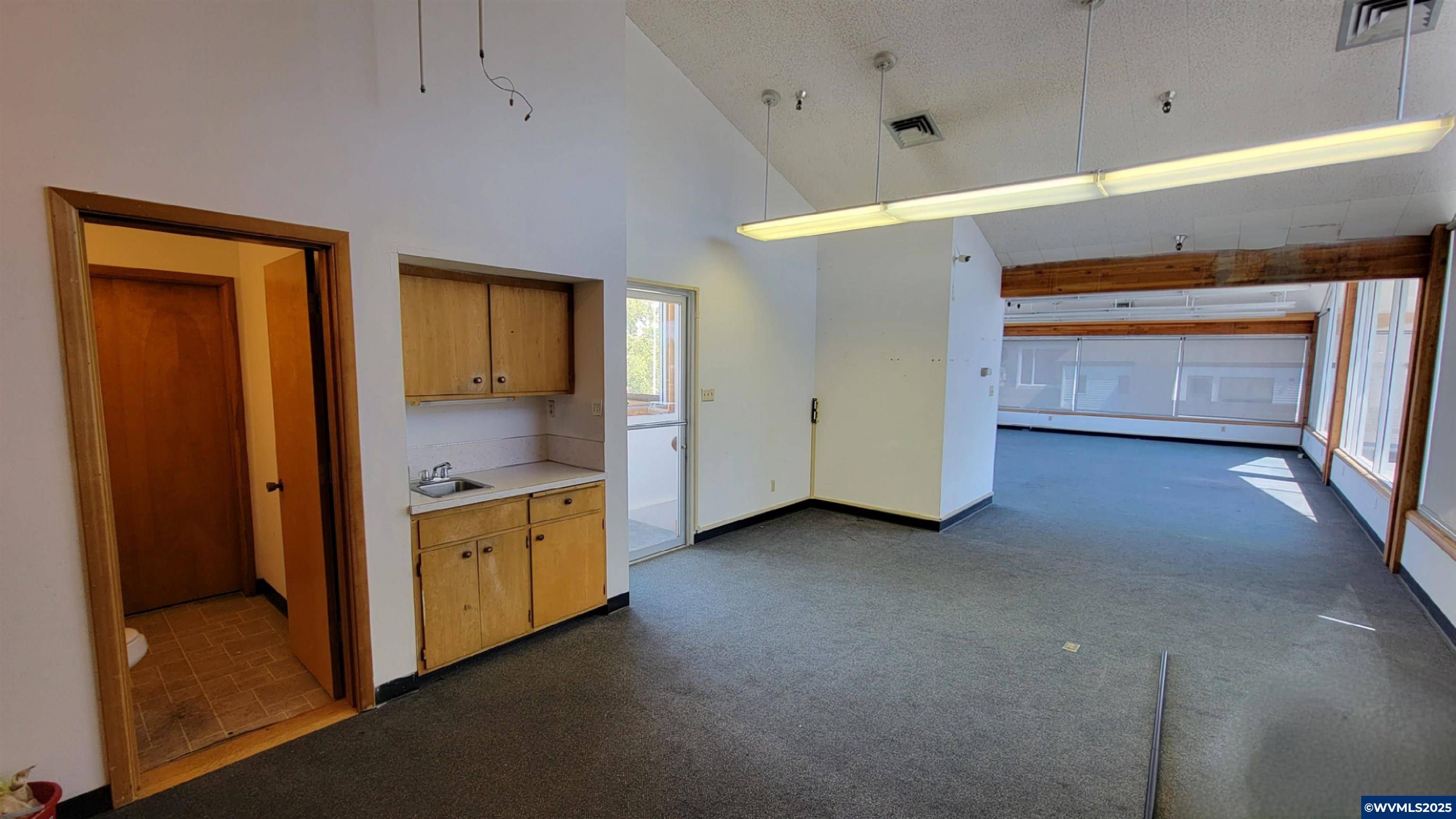 Stayton, OR 97383-1635,143 Washington St