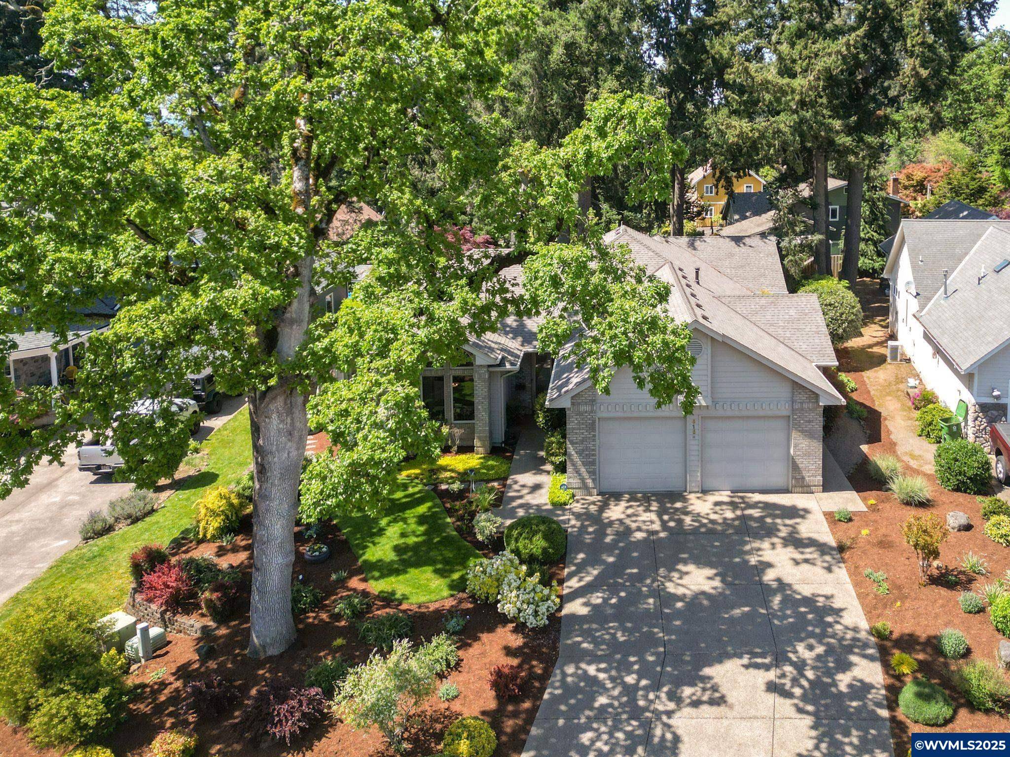 Silverton, OR 97381,615 Shelokum Dr