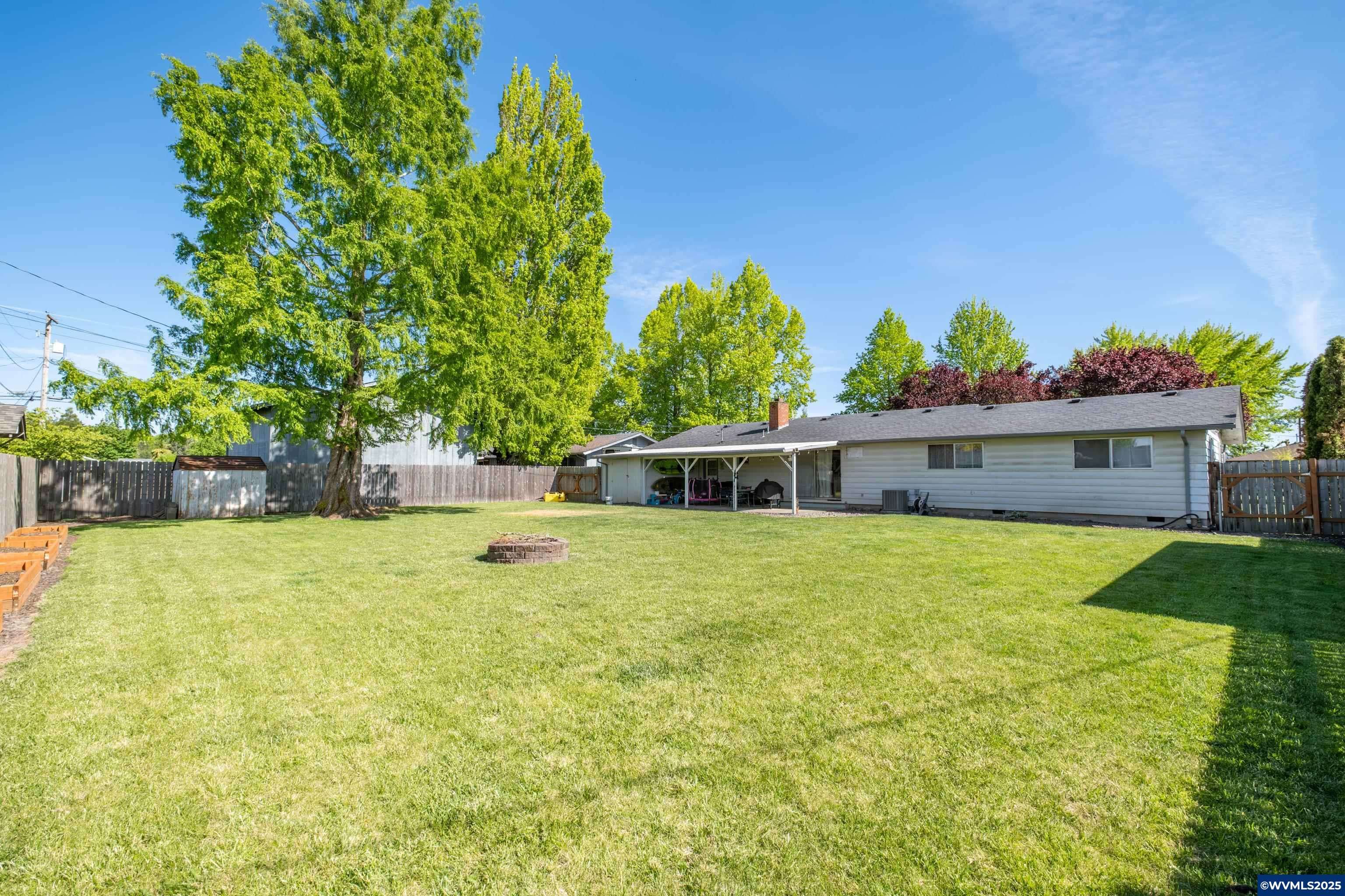 Lebanon, OR 97355,835 Rose St