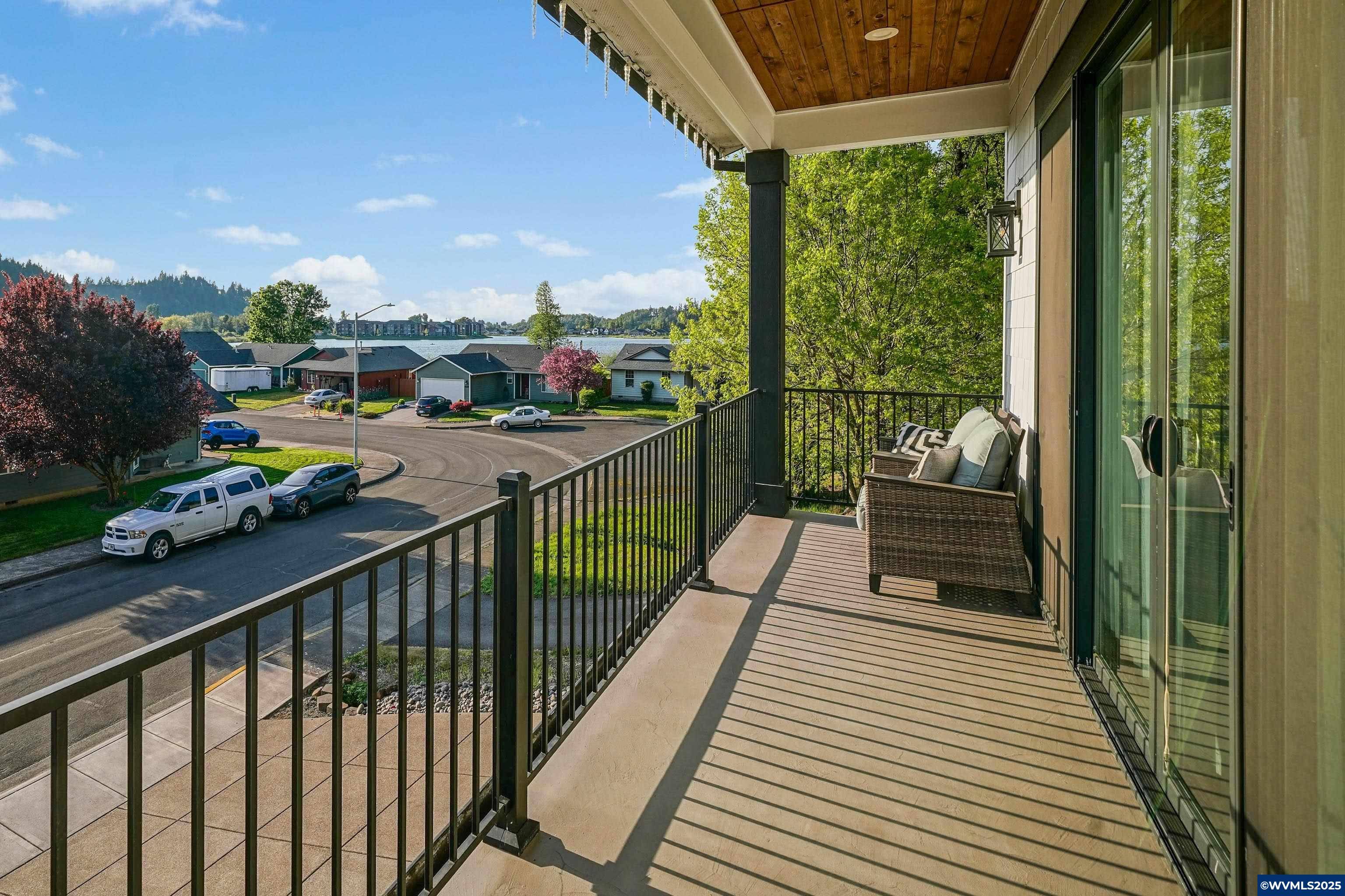 Turner, OR 97392,5363 Holly Lp SE SE