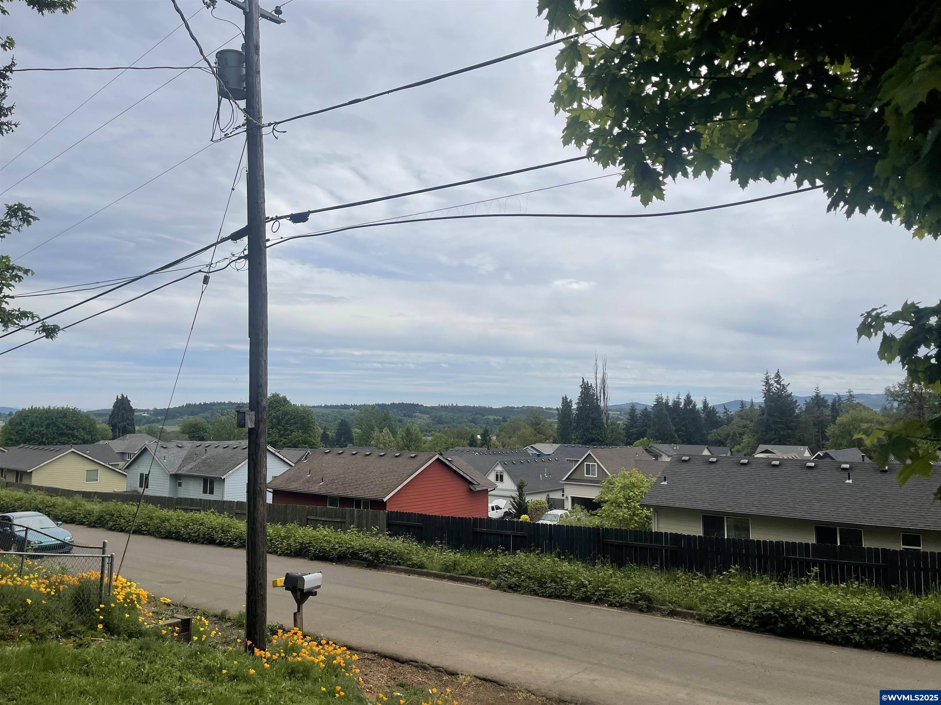 Willamina, OR 97396,414 5th St