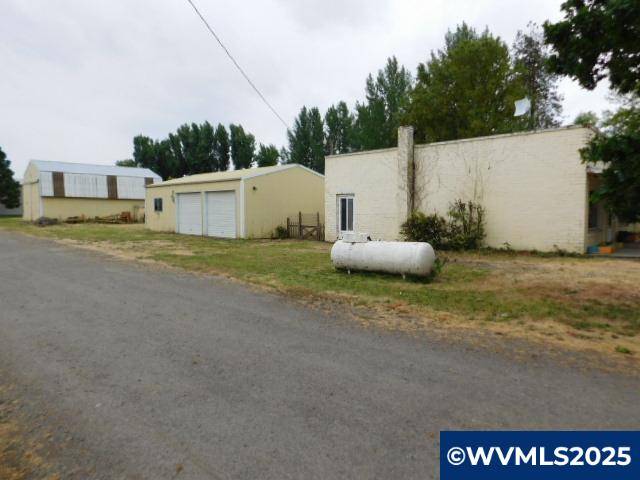 Jefferson, OR 97352,3824 Buena Vista Rd S S