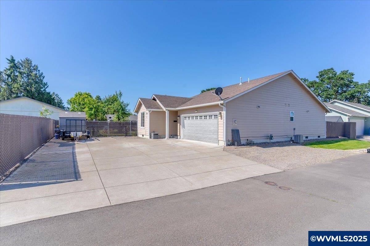Salem, OR 97301,3009 Evergreen Av NE NE