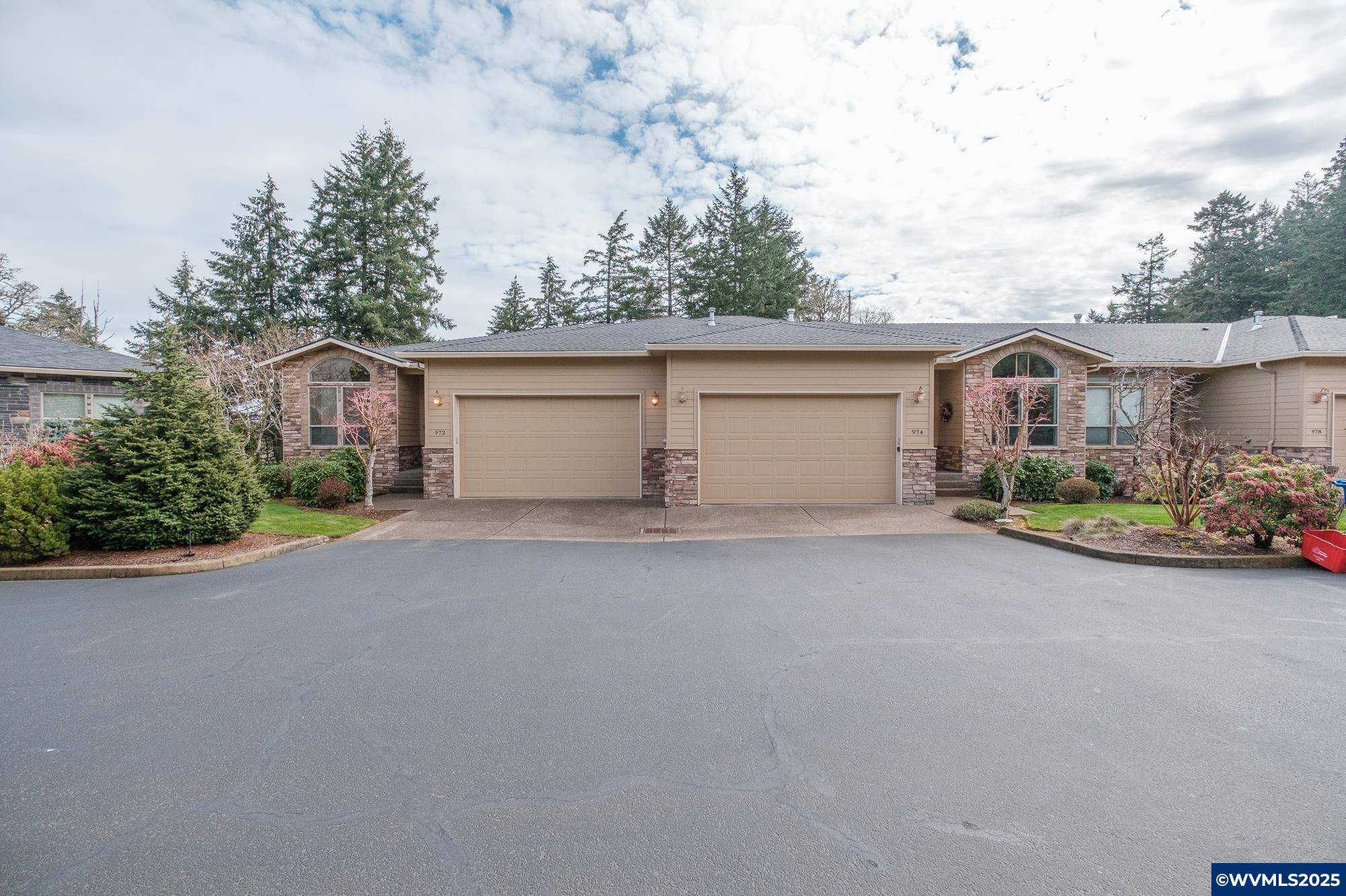Salem, OR 97306,972 Sahalee Ct SE SE