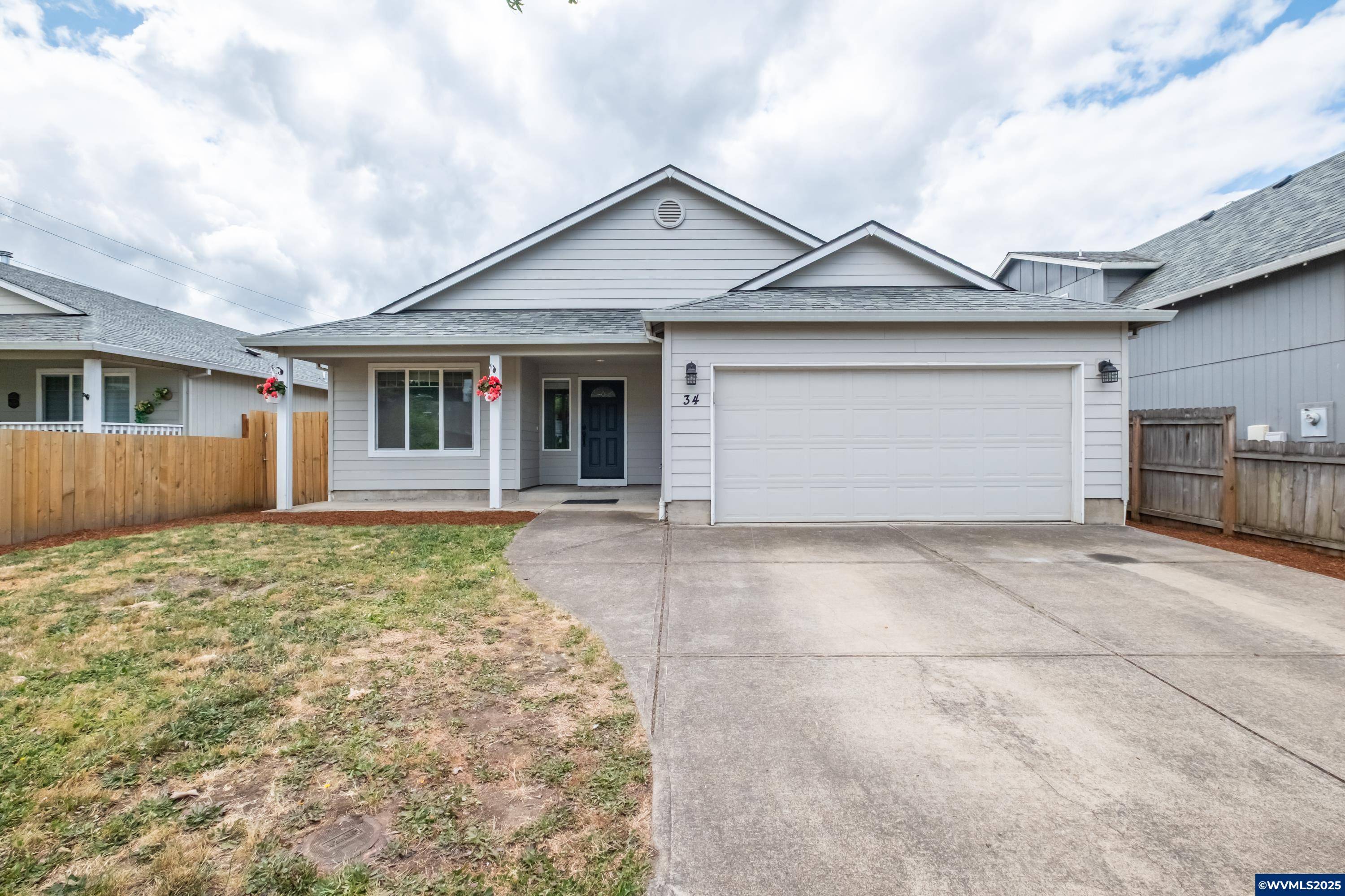 Lebanon, OR 97355,34 Grace St