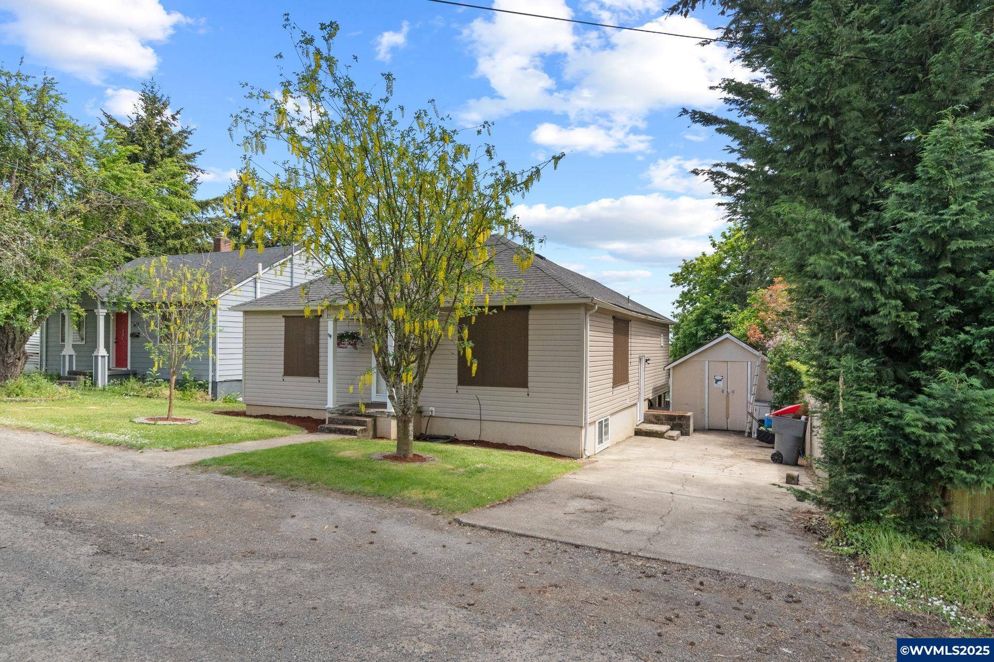 Willamina, OR 97396,378 Oak St