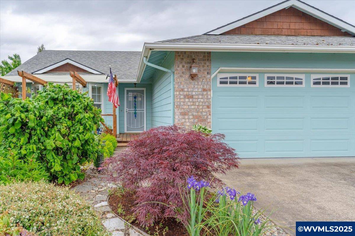 Salem, OR 97305,4255 Great Plains Dr NE NE
