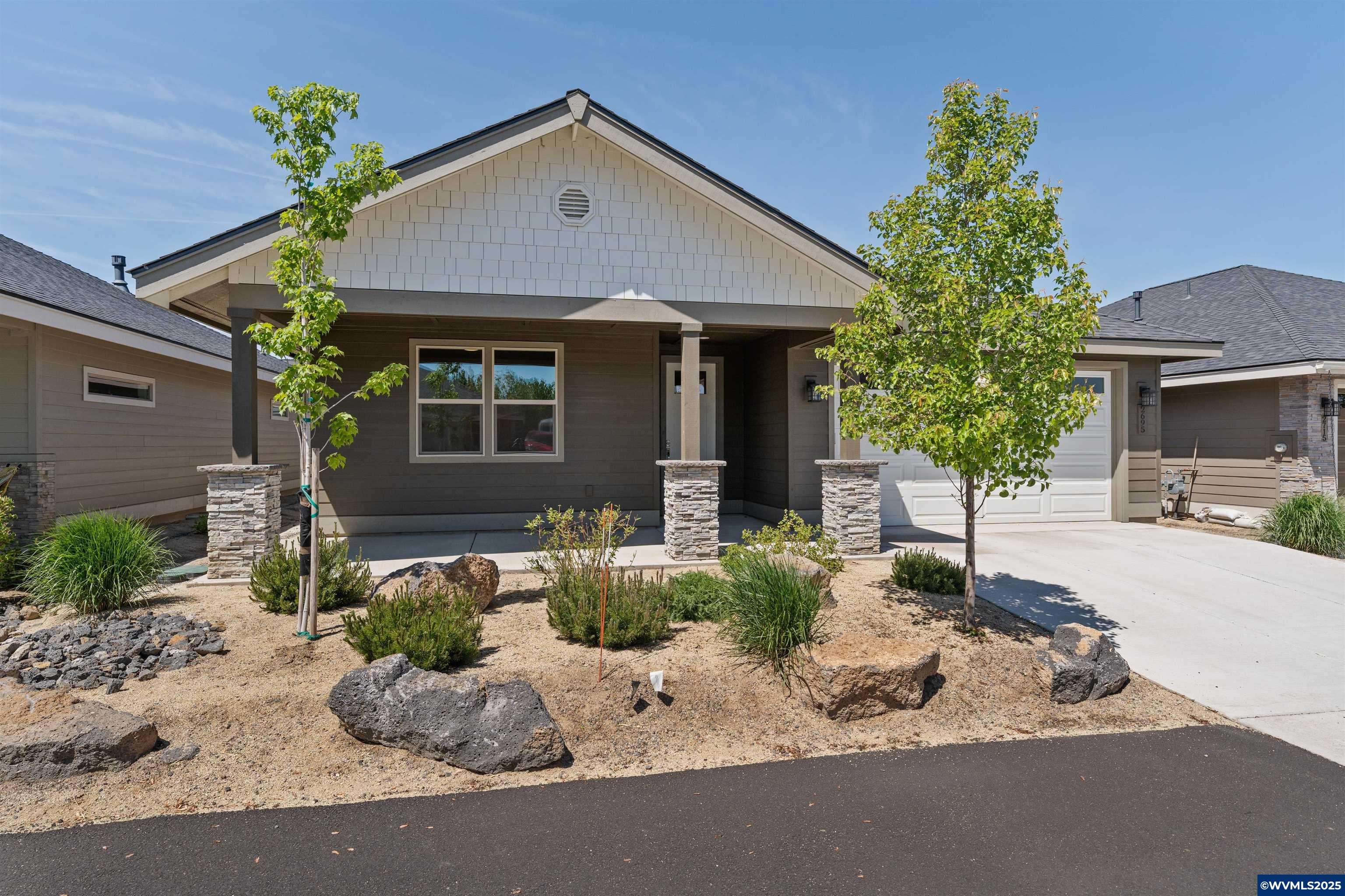 Redmond, OR 97756,2695 23rd Lp
