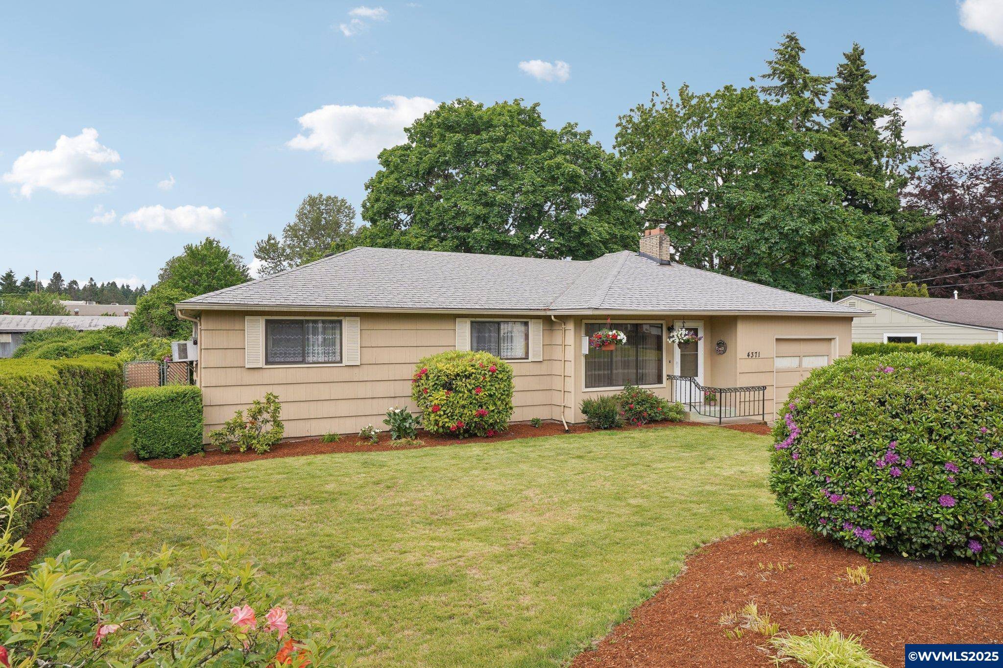 Salem, OR 97302,4371 Kampstra St SE SE
