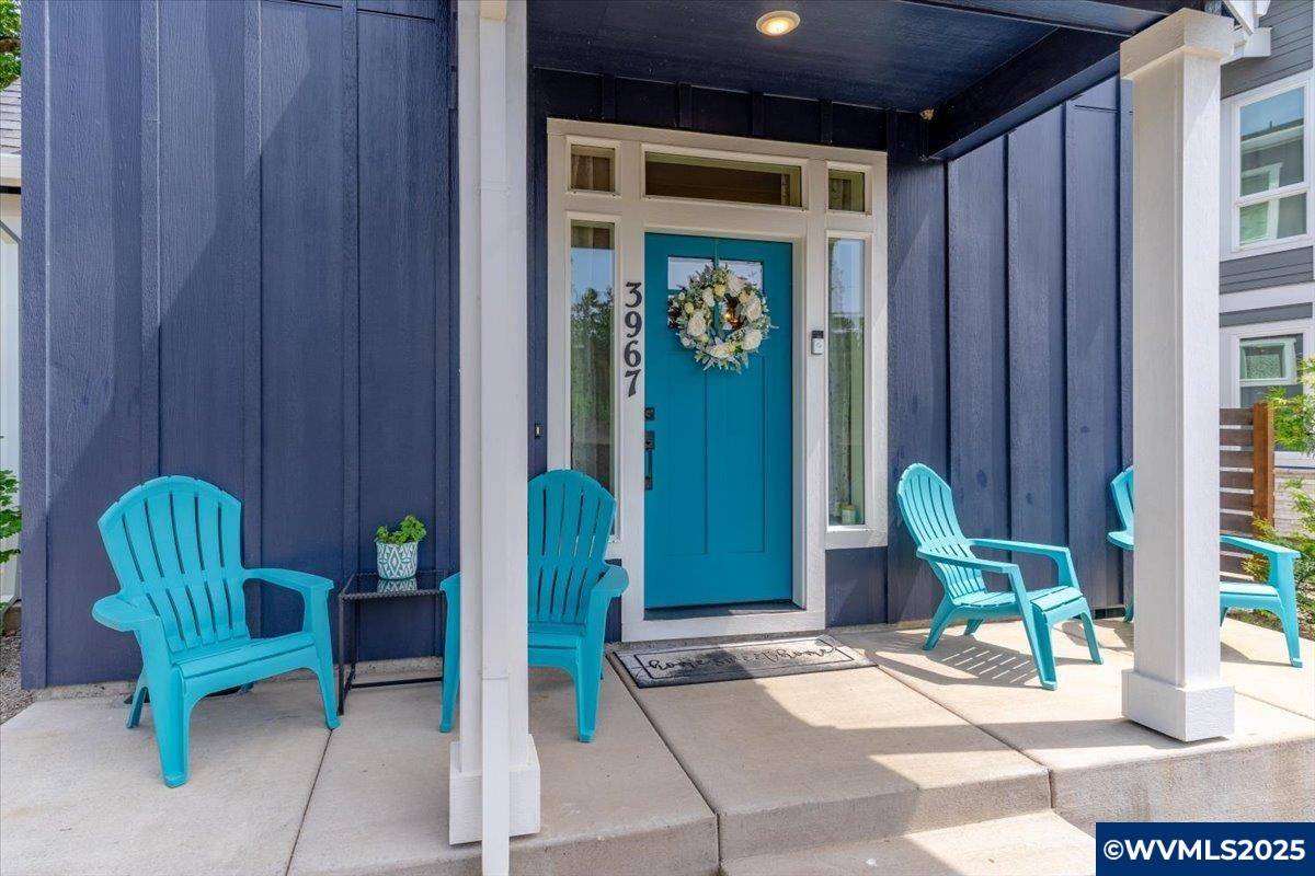 Salem, OR 97302,3967 Cousteau Dr SE SE