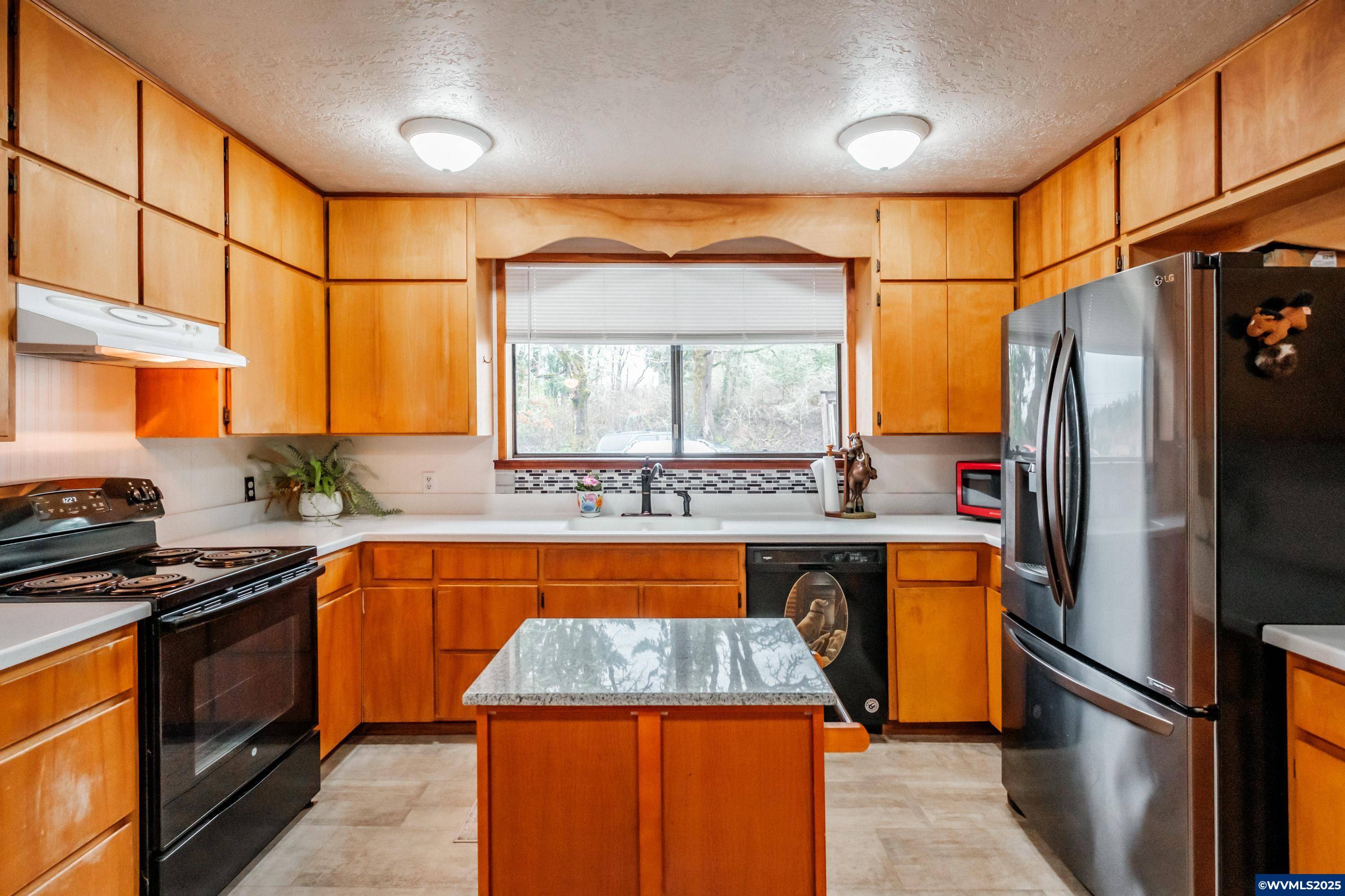 Dallas, OR 97338,14350 Salt Creek Rd