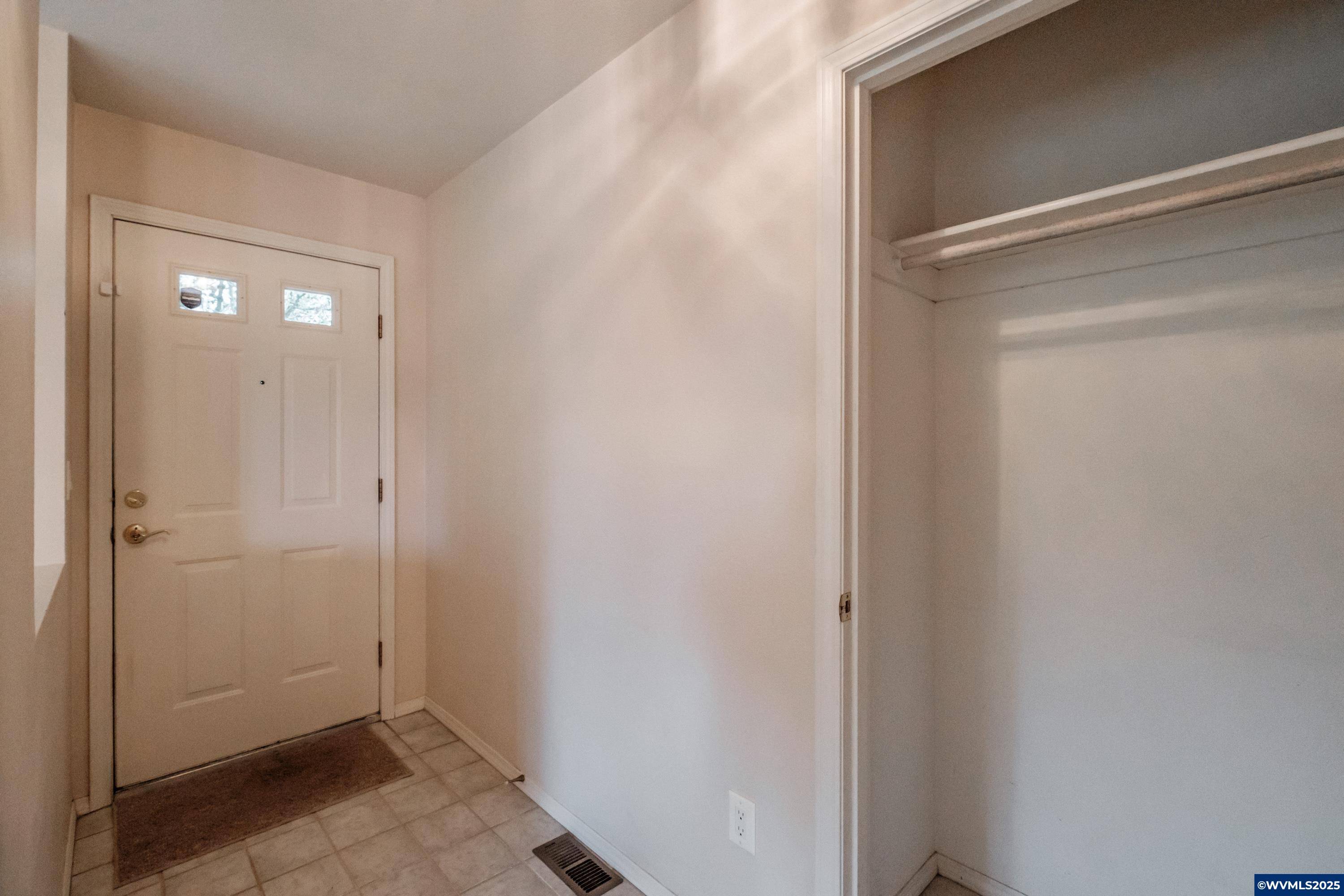 Salem, OR 97306,1840 Rees Hill Rd