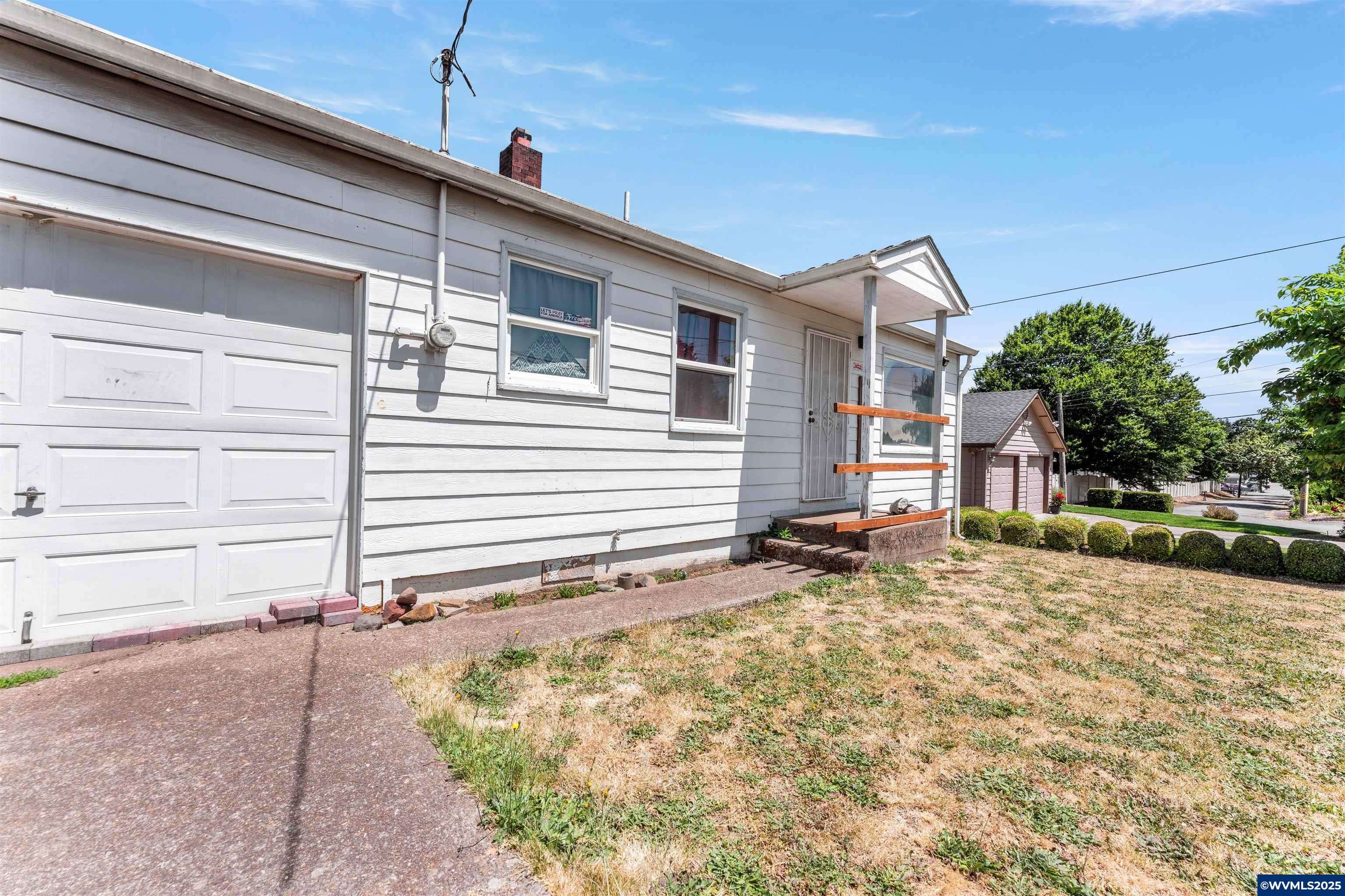 Salem, OR 97302,365 King St S S