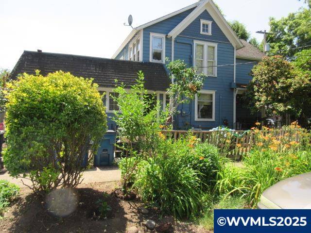 Salem, OR 97301,308 19th St SE SE