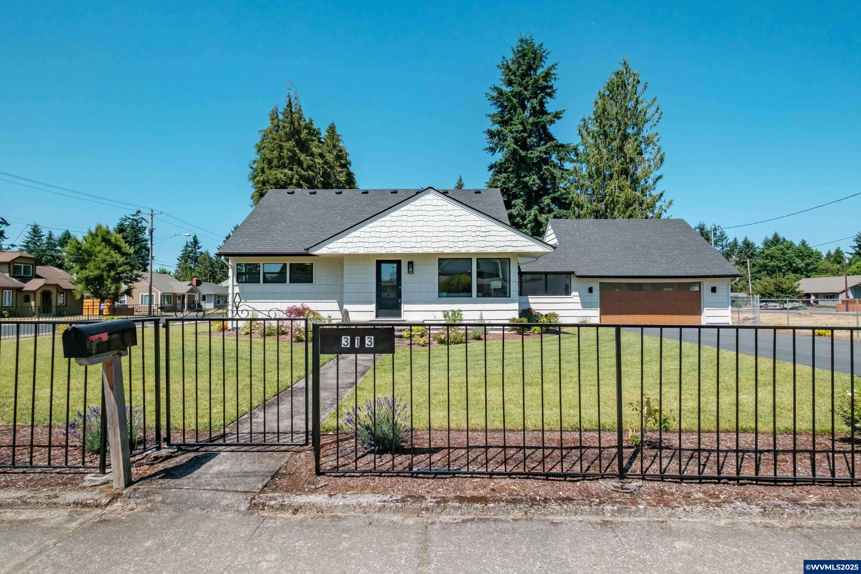 Stayton, OR 97383,313 Evergreen Av