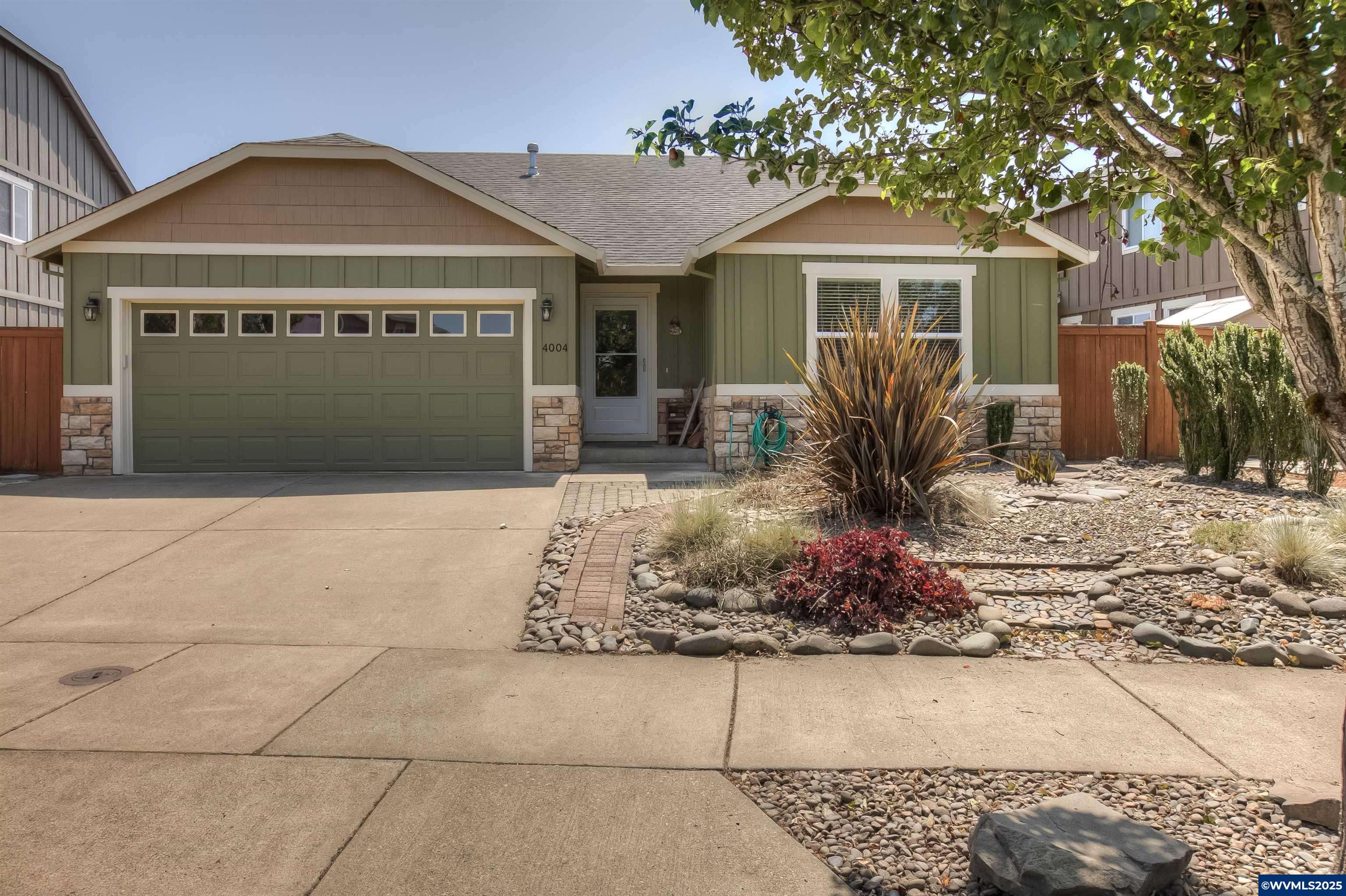 Albany, OR 97322,4004 Edgewater Dr NE NE