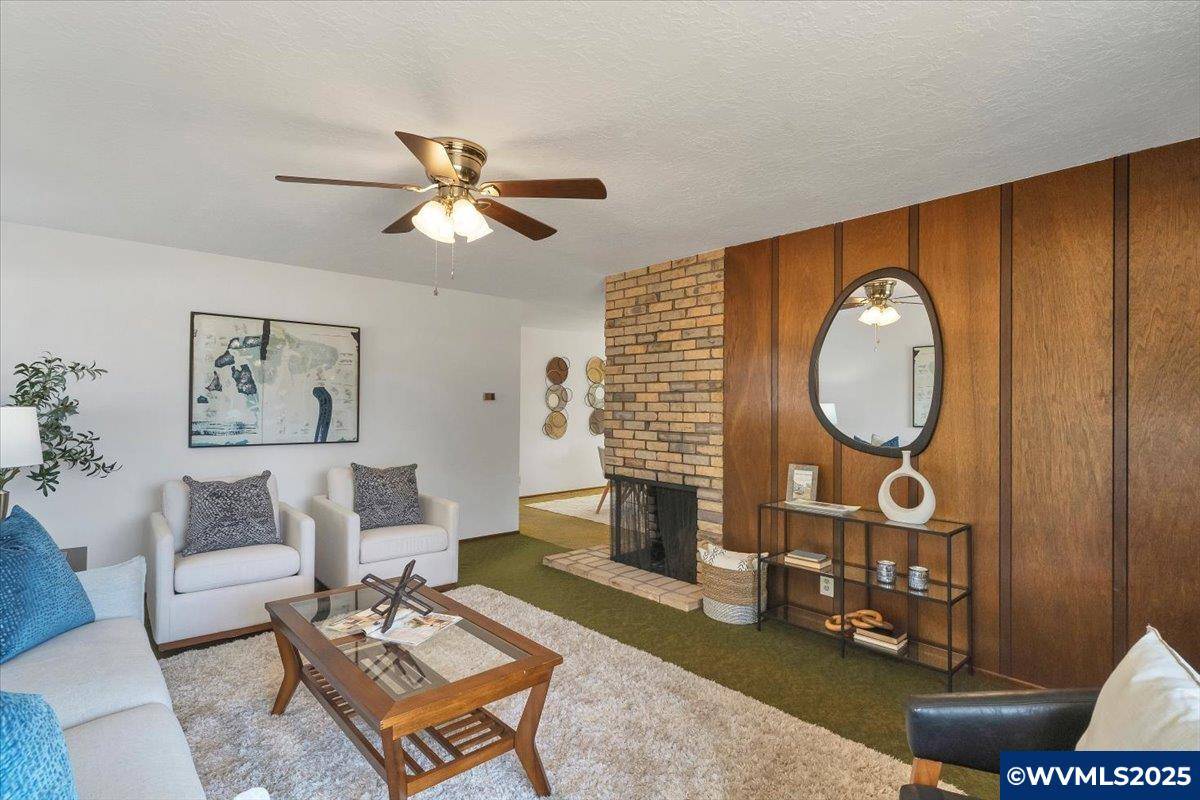 Keizer, OR 97303,861 Dietz Av NE NE