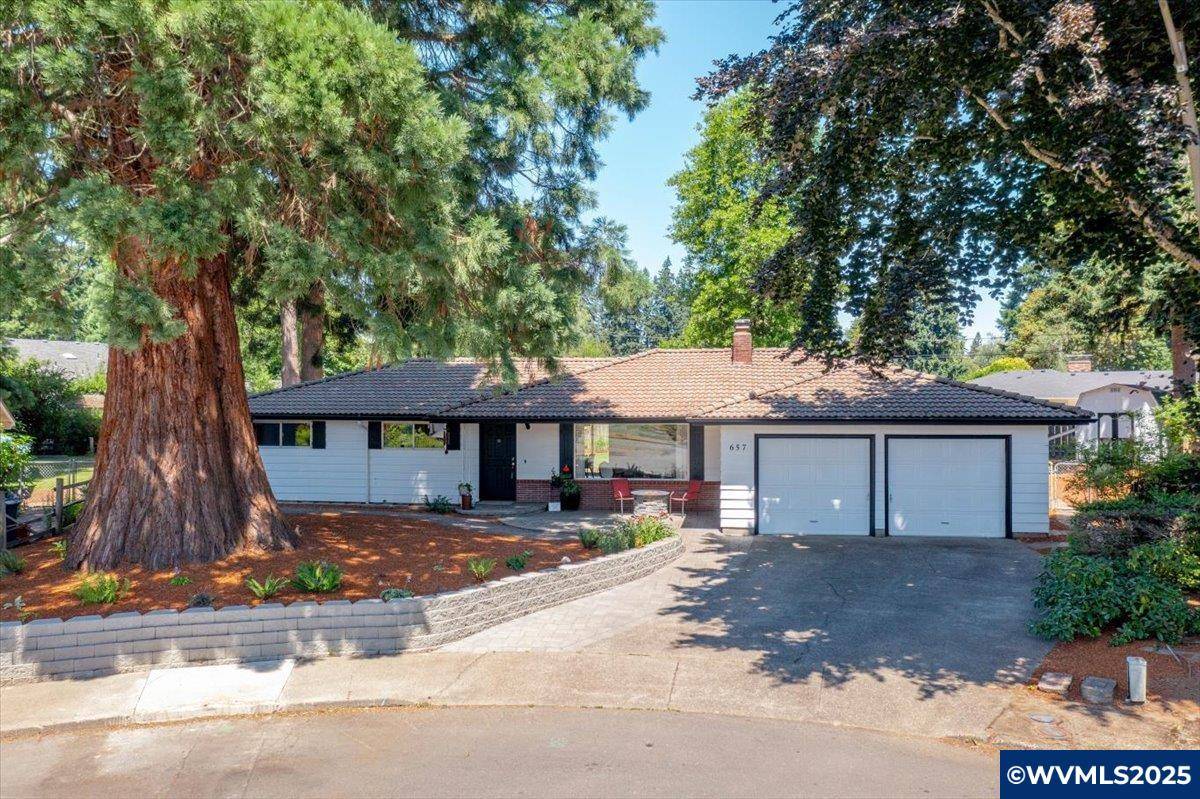 Keizer, OR 97303,657 Honeysuckle St N N
