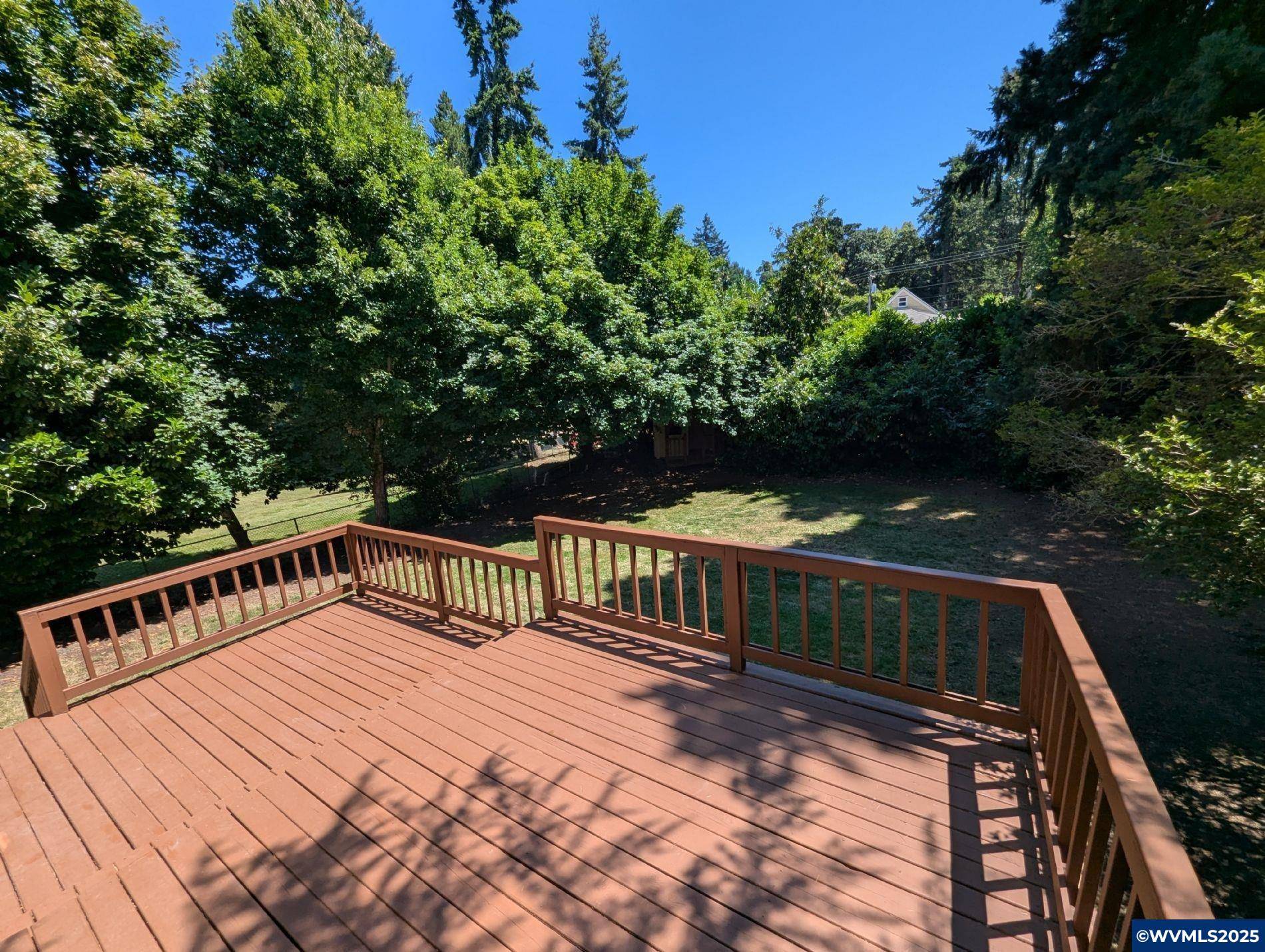 Silverton, OR 97381,229 Cherry St St