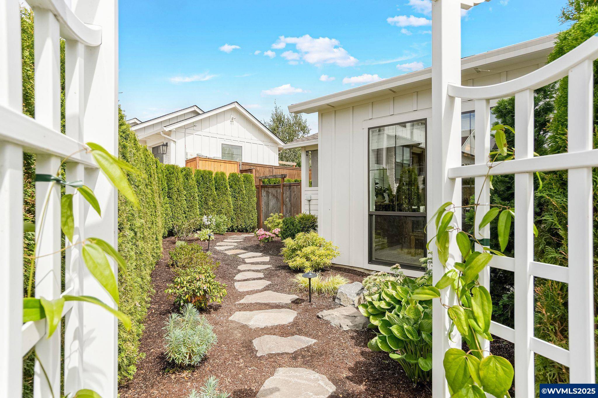 Salem, OR 97302,4109 Illahe River Ct S S