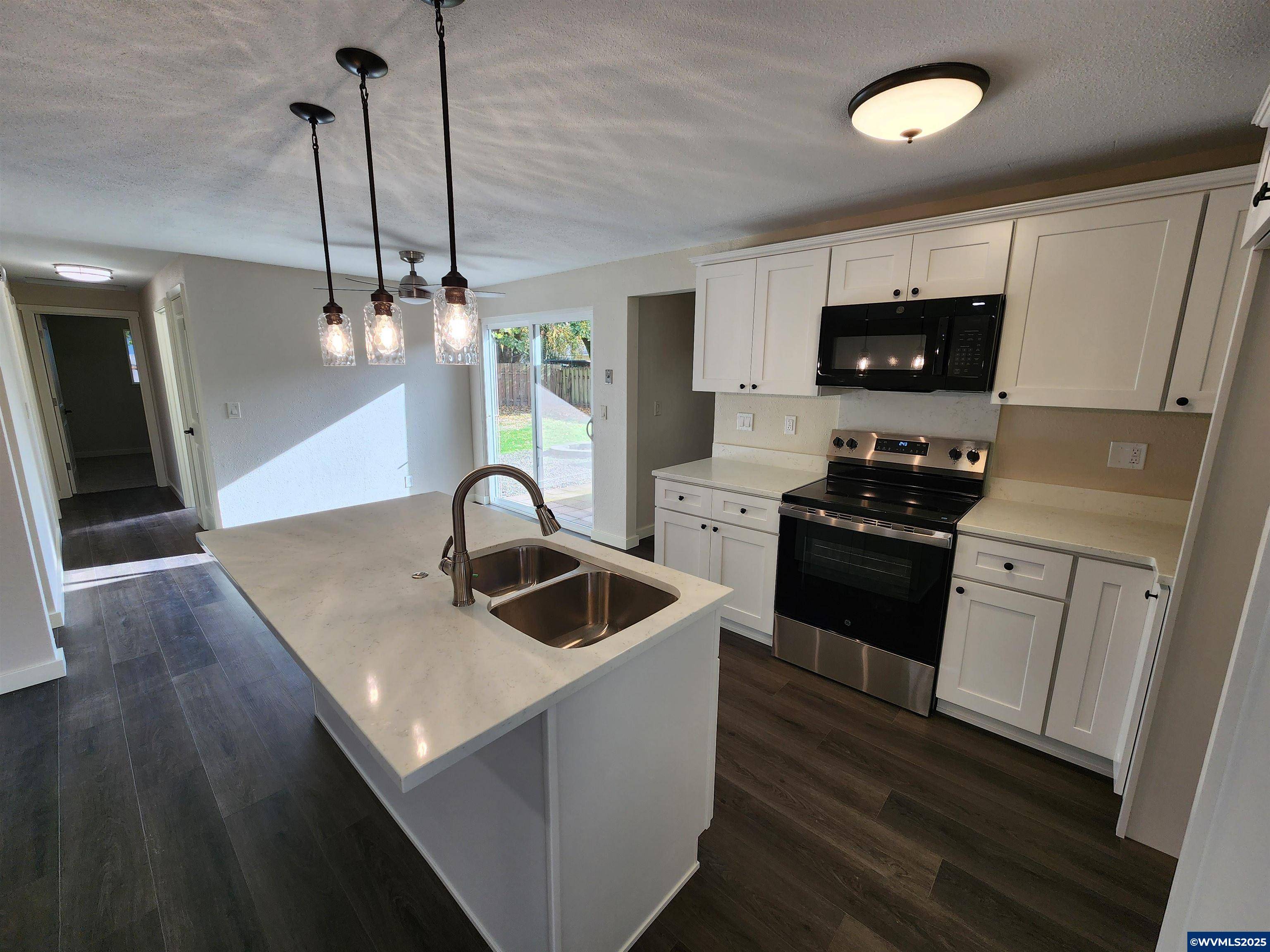 Albany, OR 97322,2419 Ermine St SE SE