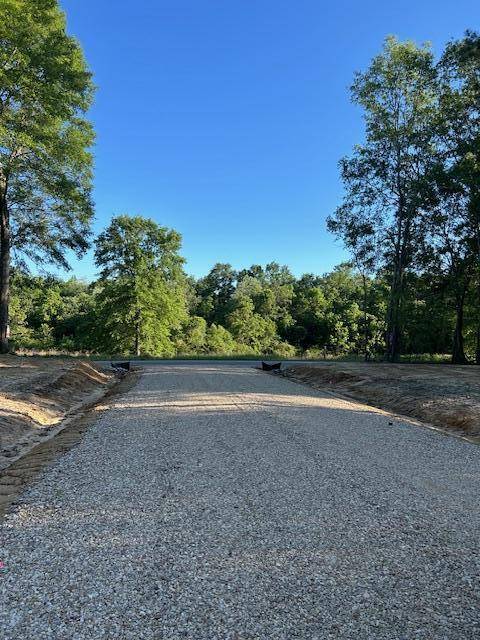 Poplarville, MS 39470,02 Savannah Millard Rd.