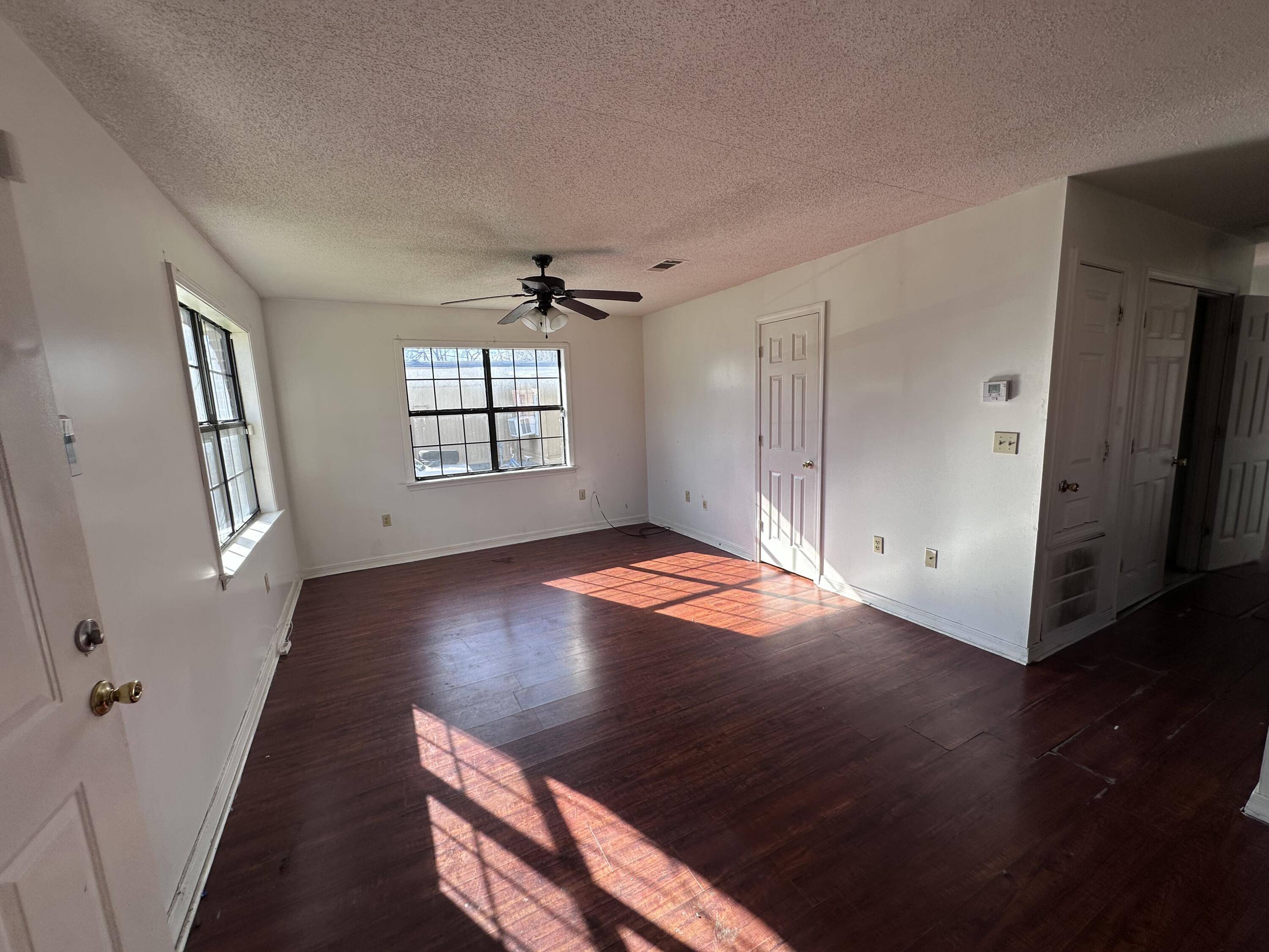 Laurel, MS 39440,119 Melon St.