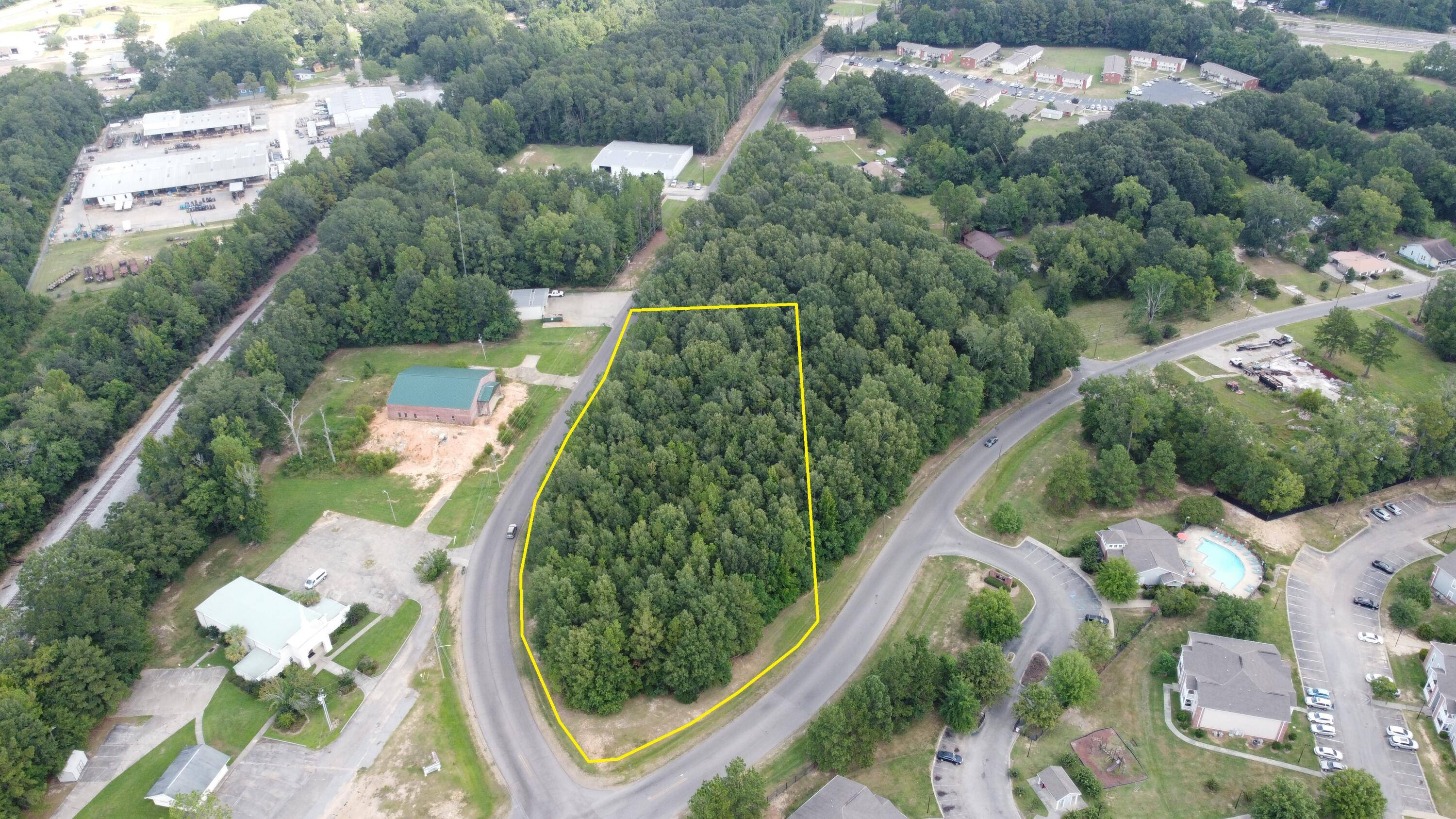Hattiesburg, MS 39401,0 Wisteria Dr.