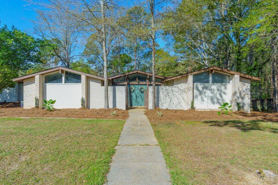 Hattiesburg, MS 39402,100 Pinewood Dr.