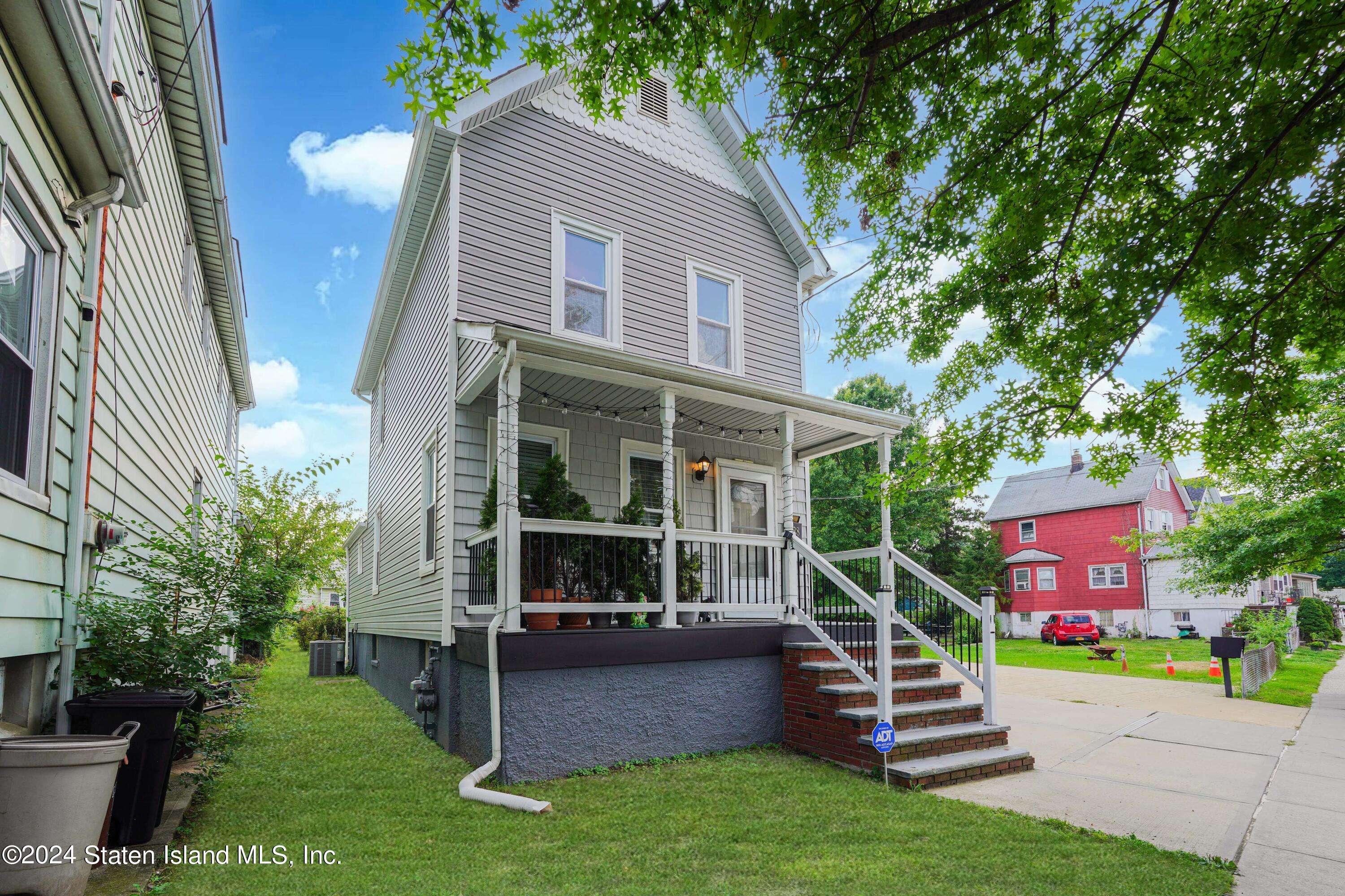 Staten Island, NY 10302,28 Hooker PL