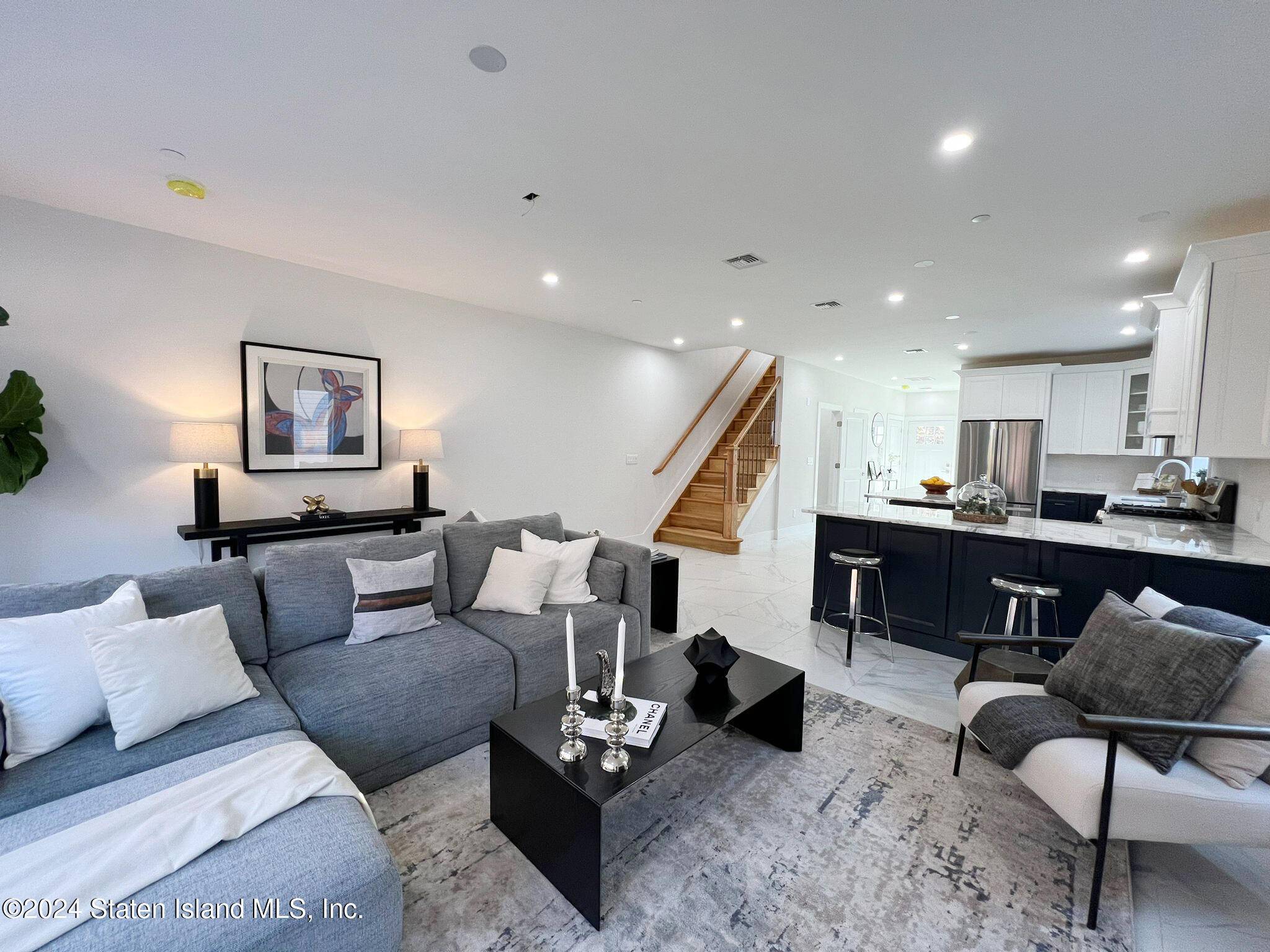 Staten Island, NY 10309,30 Harris LN
