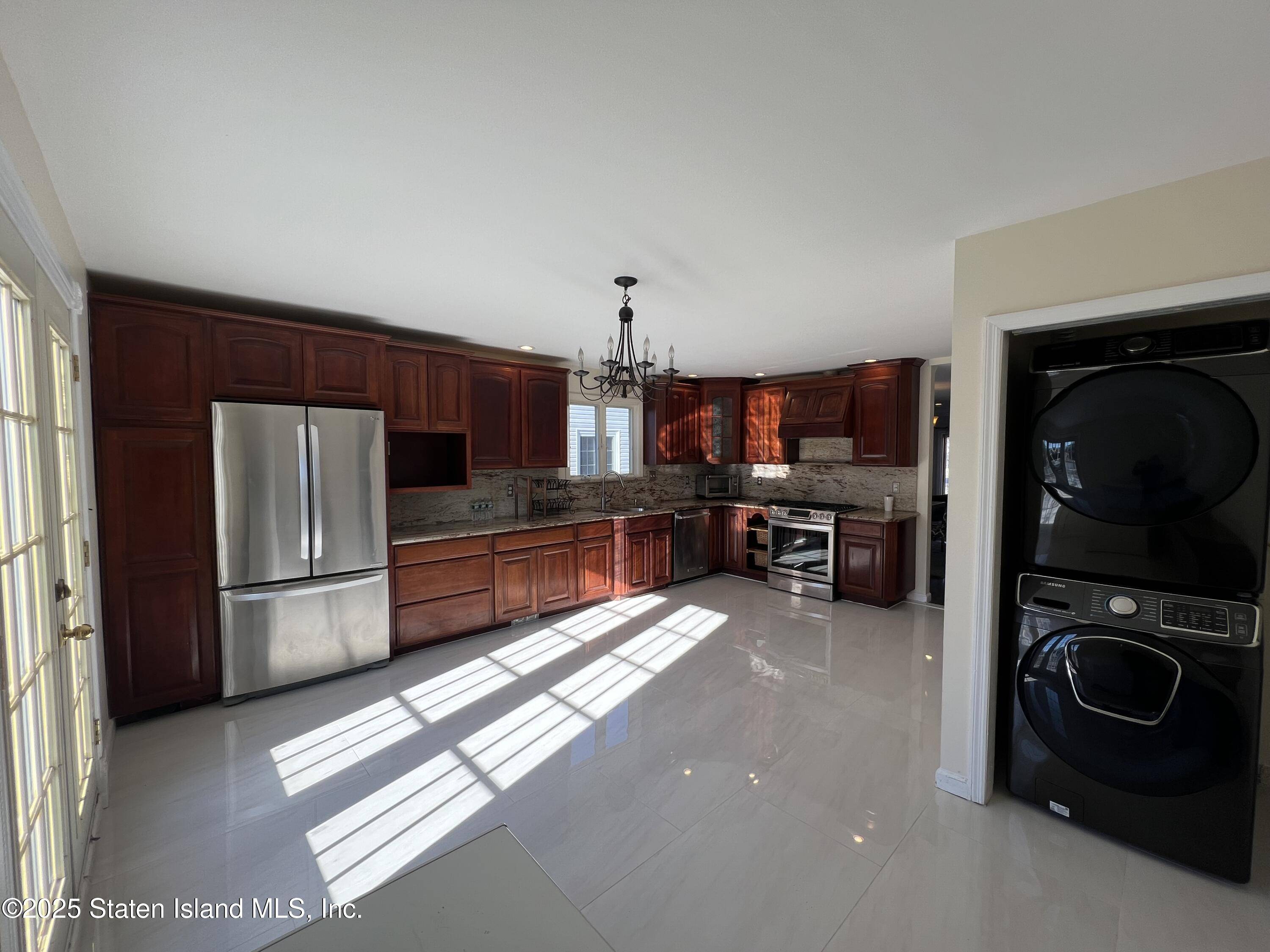 Staten Island, NY 10314,514 Travis AVE