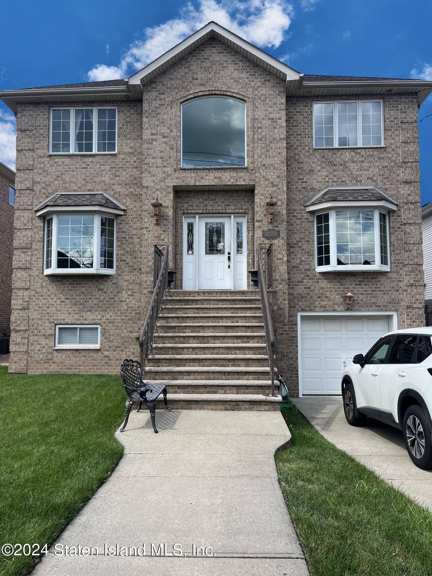 Staten Island, NY 10309,455 Darlington AVE