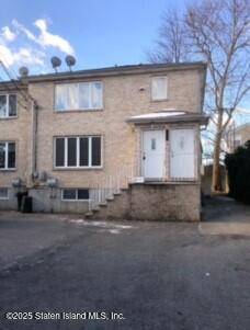 Staten Island, NY 10308,286 Giffords LN