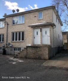 Staten Island, NY 10308,286 Giffords LN