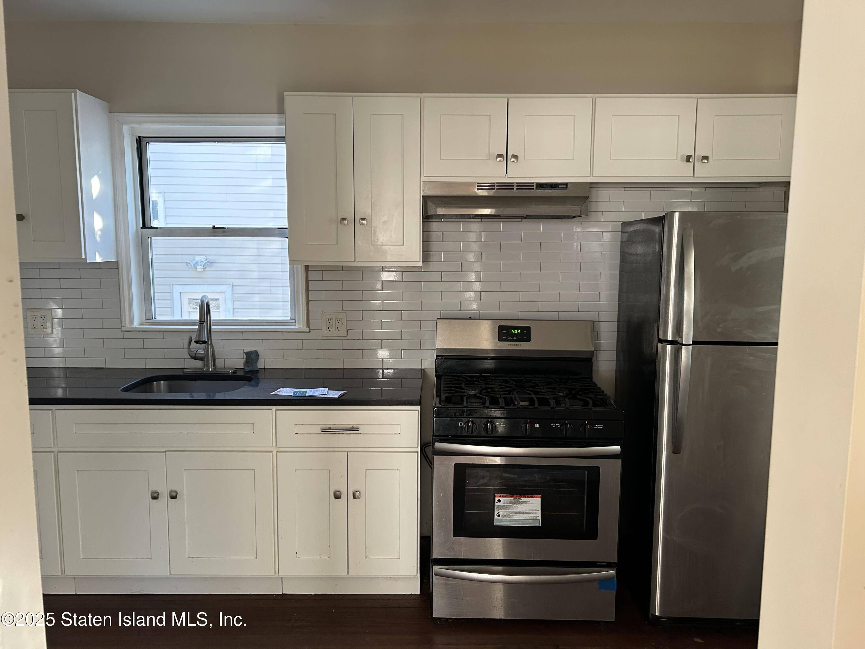 Staten Island, NY 10308,68 Margaret ST