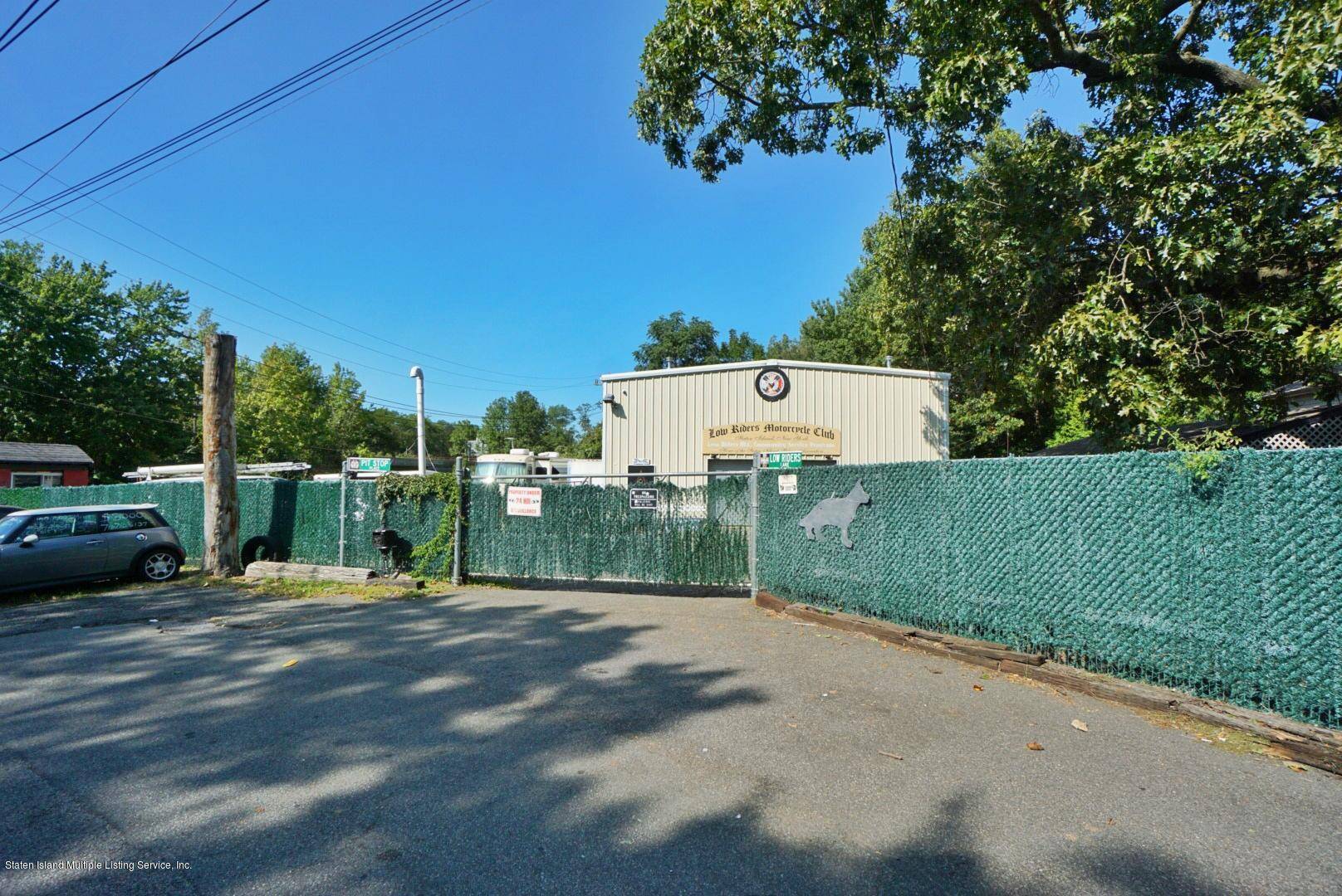 Staten Island, NY 10309,155 Clay Pit RD