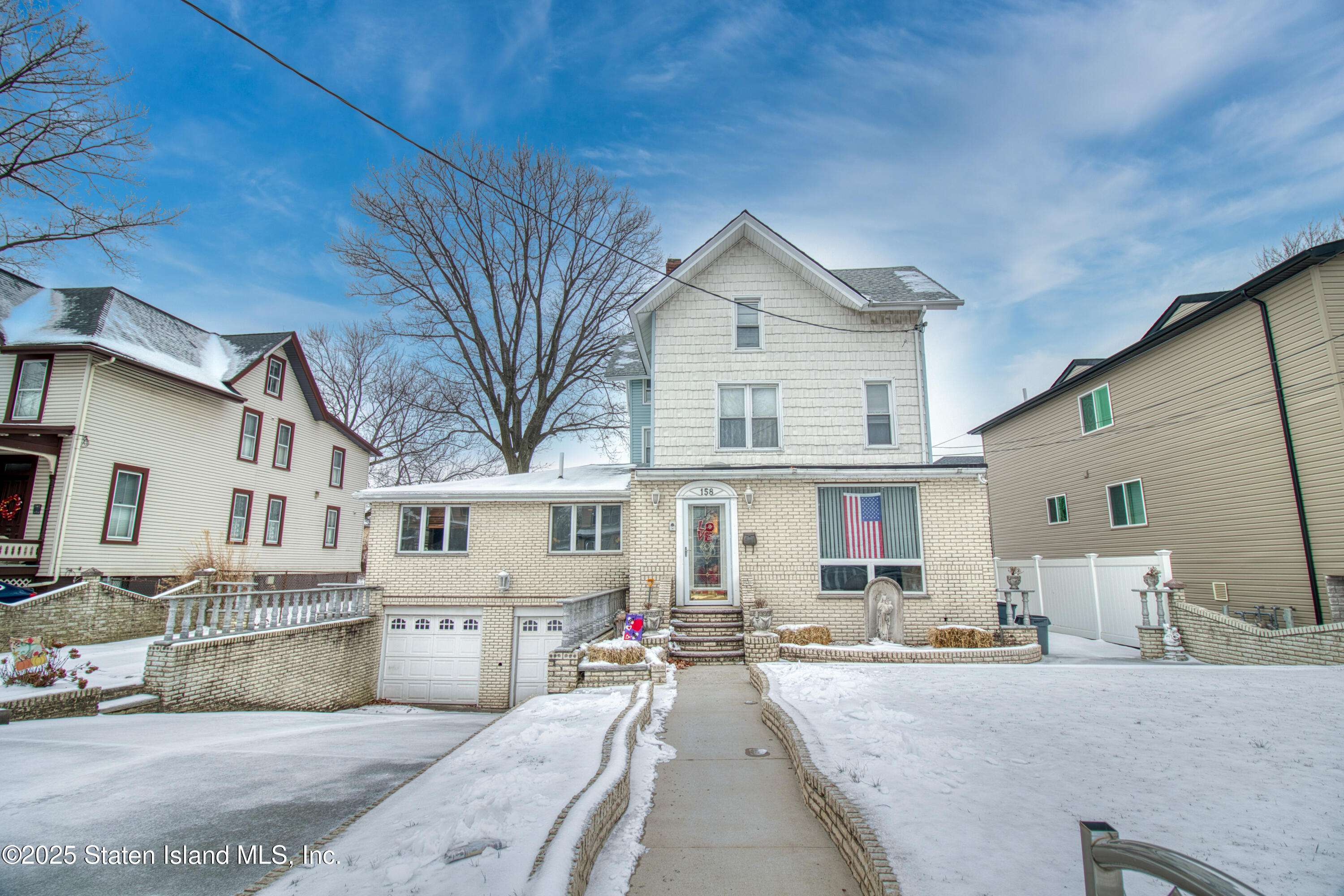 Staten Island, NY 10310,158 Davis AVE