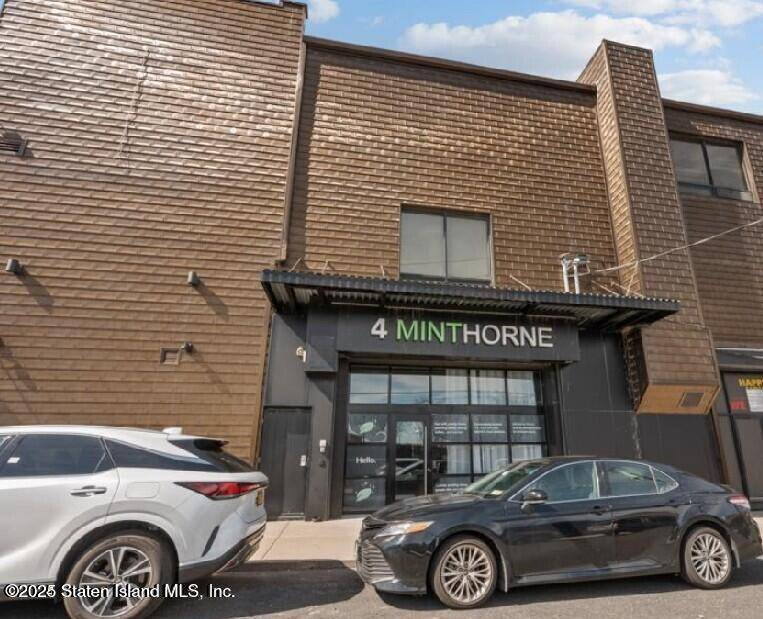 Staten Island, NY 10301,4 Minthorne ST #A
