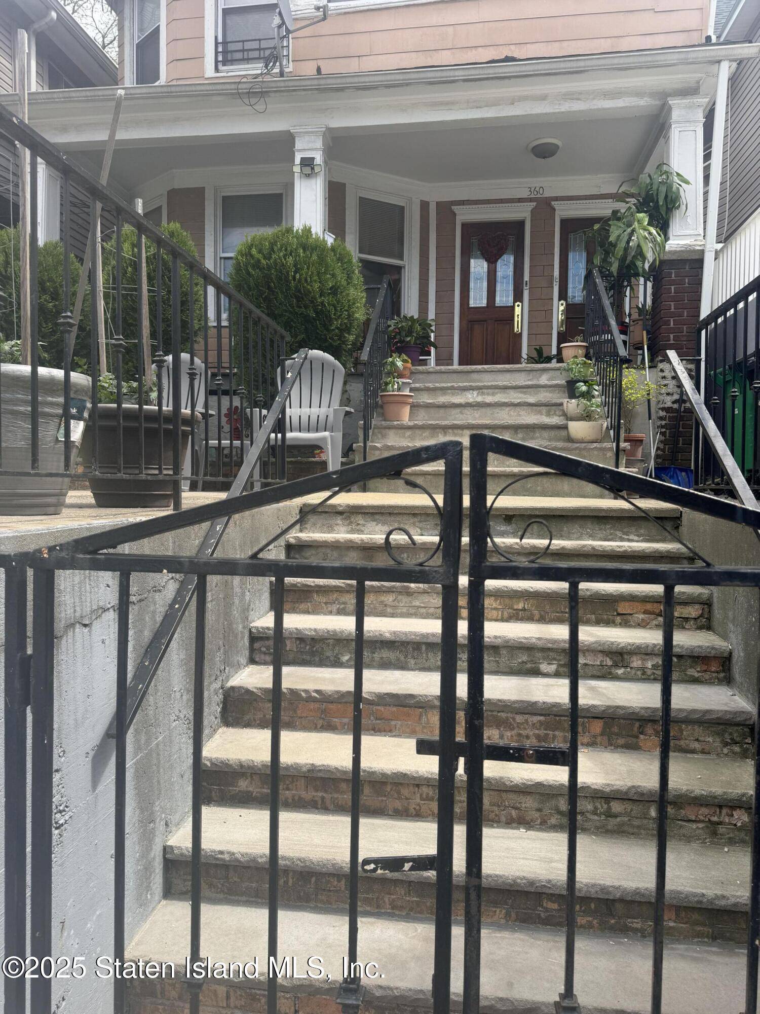 Staten Island, NY 10301,360 Victory BLVD