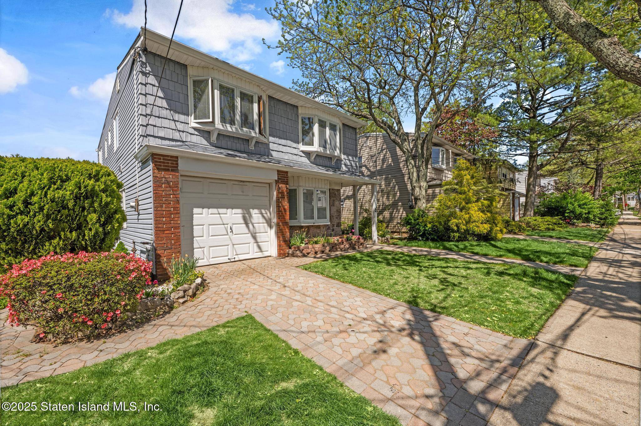 Staten Island, NY 10314,25 Monroe PL