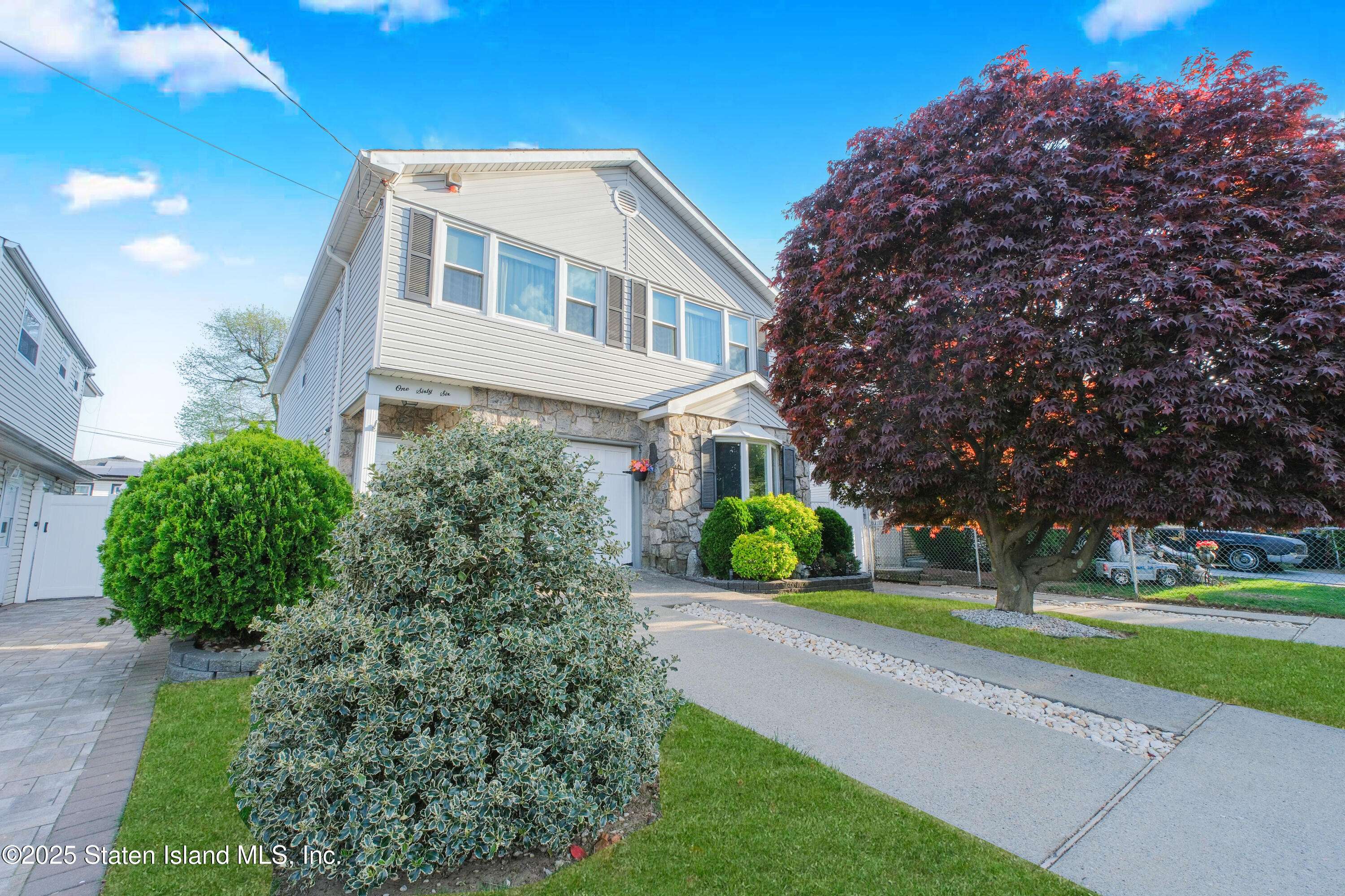 Staten Island, NY 10312,166 Augusta AVE