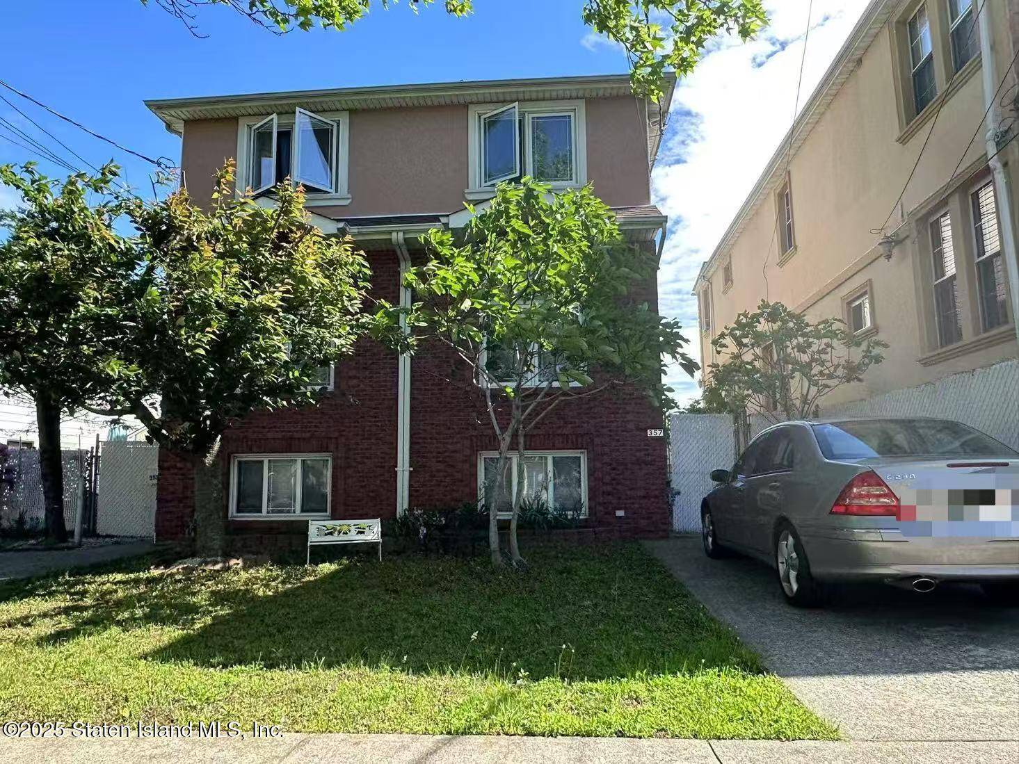 Staten Island, NY 10305,357 Cromwell AVE