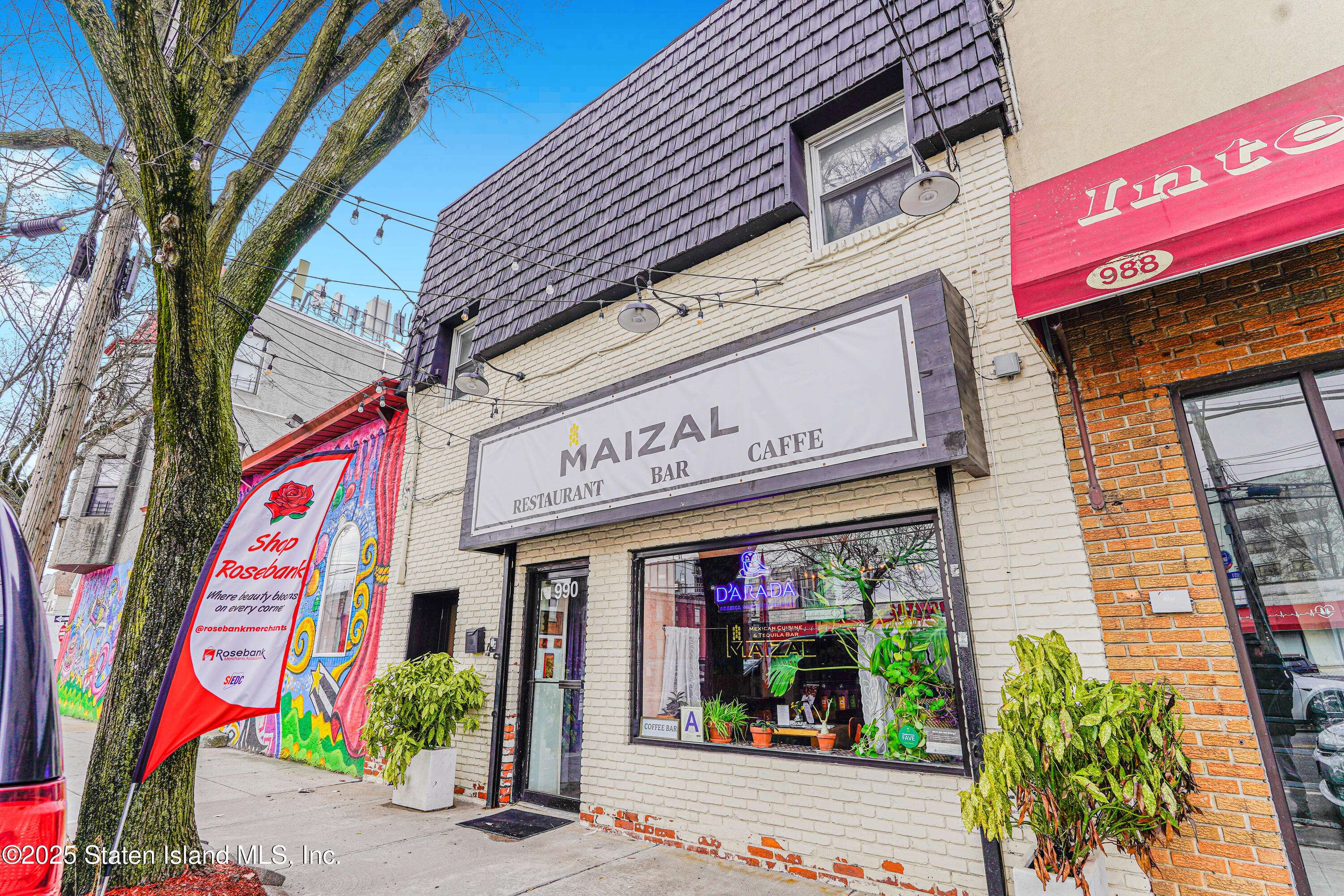 Staten Island, NY 10305,990 Bay ST