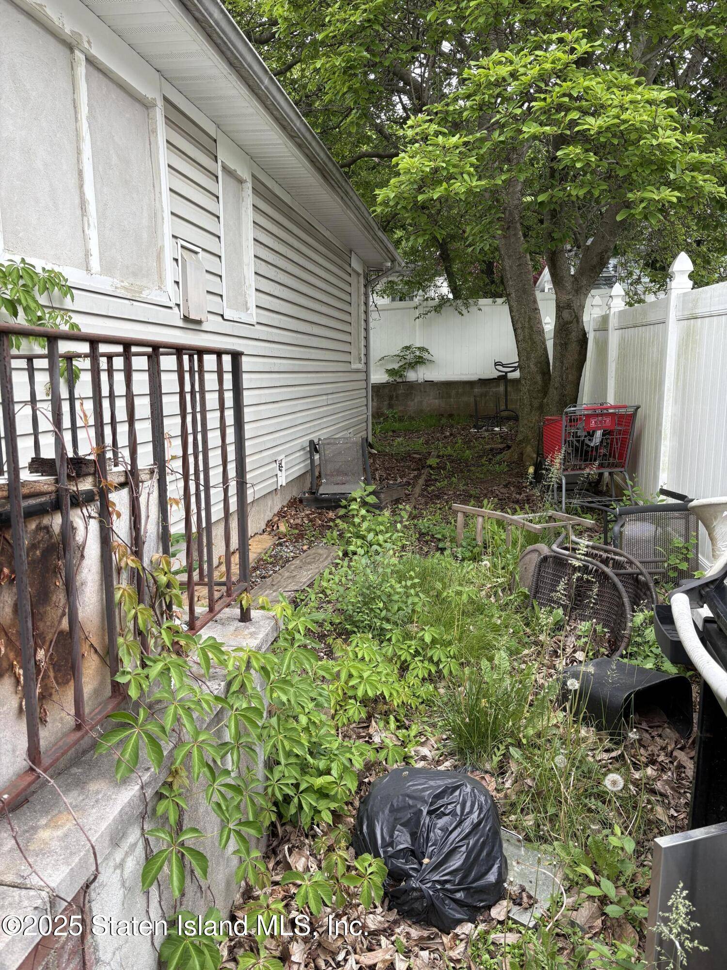 Staten Island, NY 10314,305 Livermore AVE