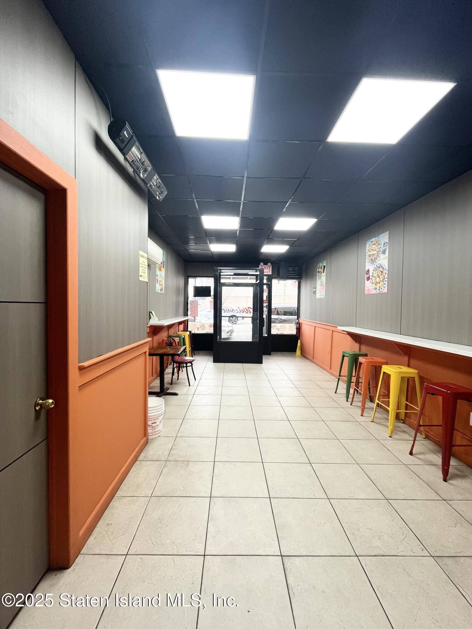 Staten Island, NY 10305,1082 Bay ST